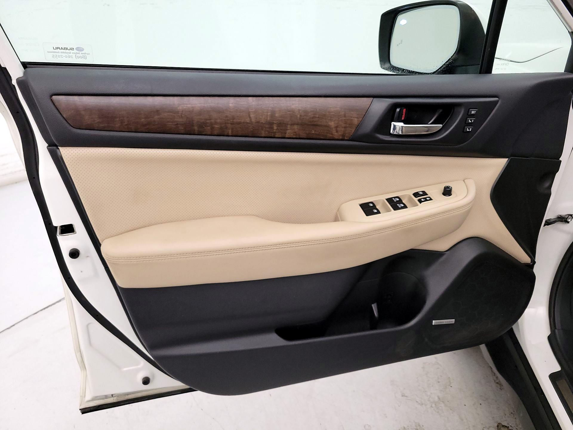 Thumbnail: 2016 Subaru Outback - 12