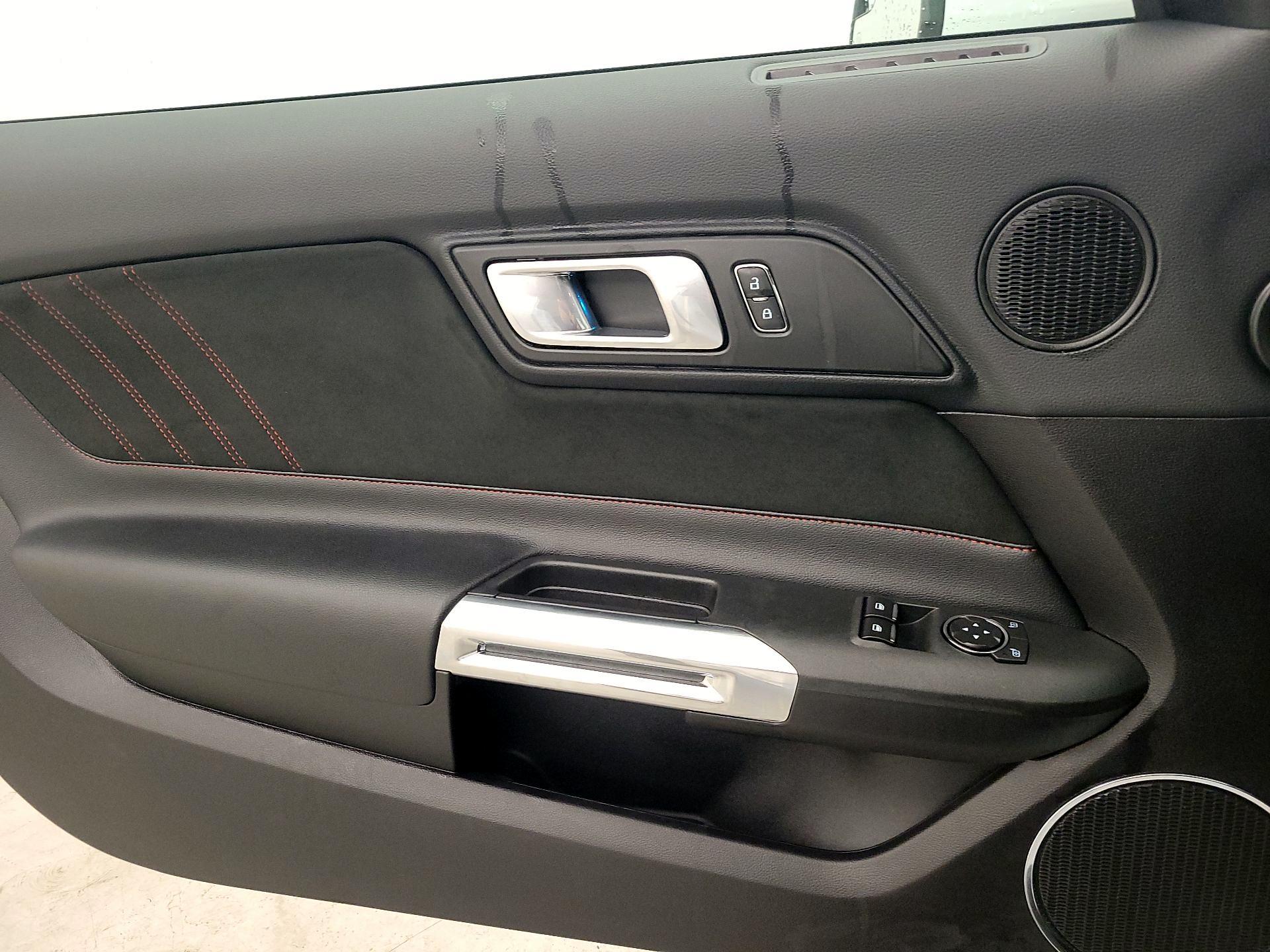 Thumbnail: 2019 Ford Mustang - 12