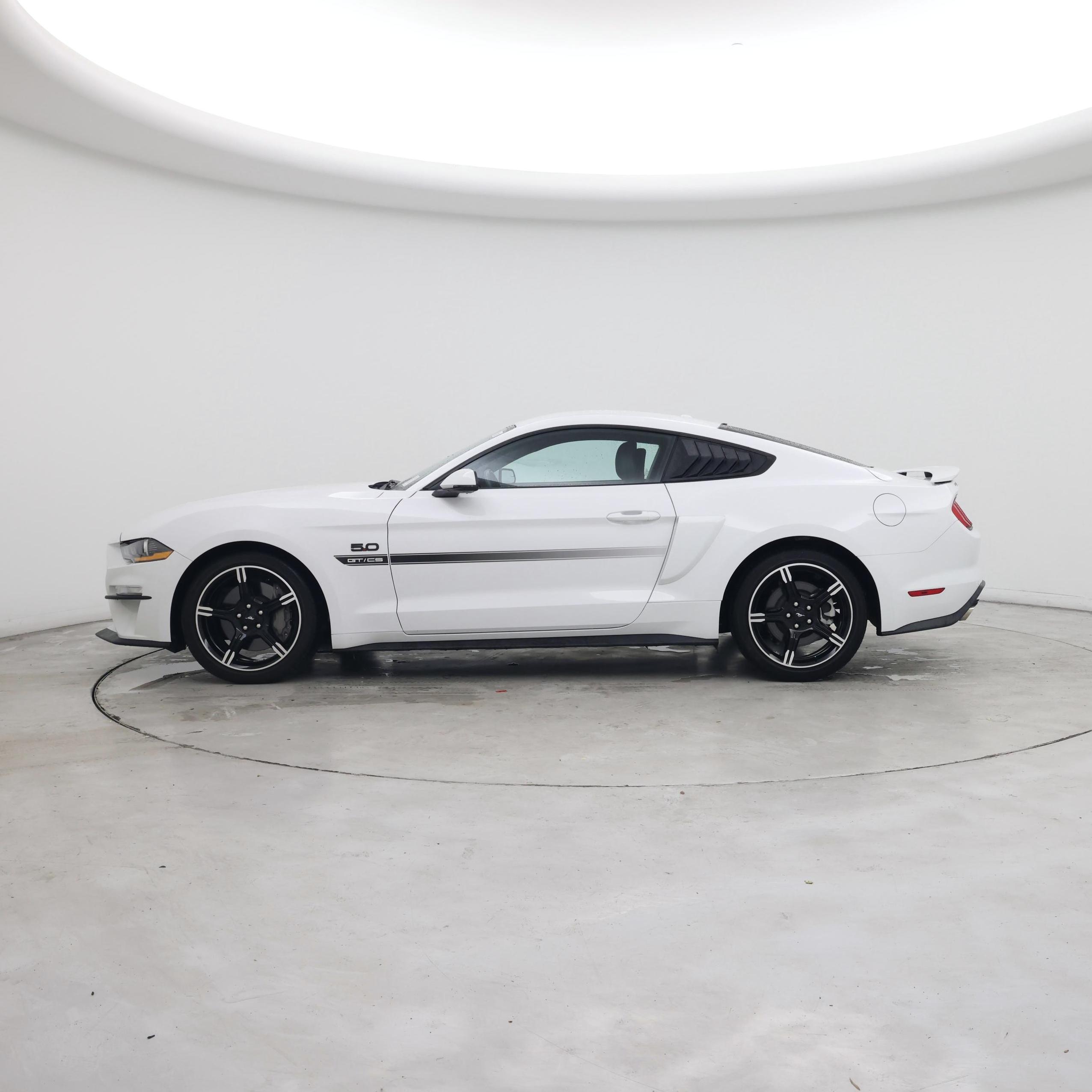 Thumbnail: 2019 Ford Mustang - 3