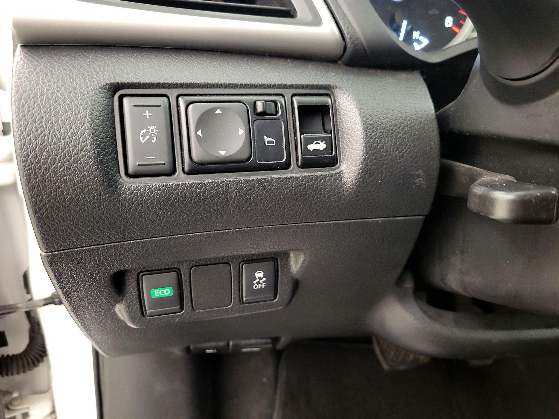 Thumbnail: 2019 Nissan Sentra - 13