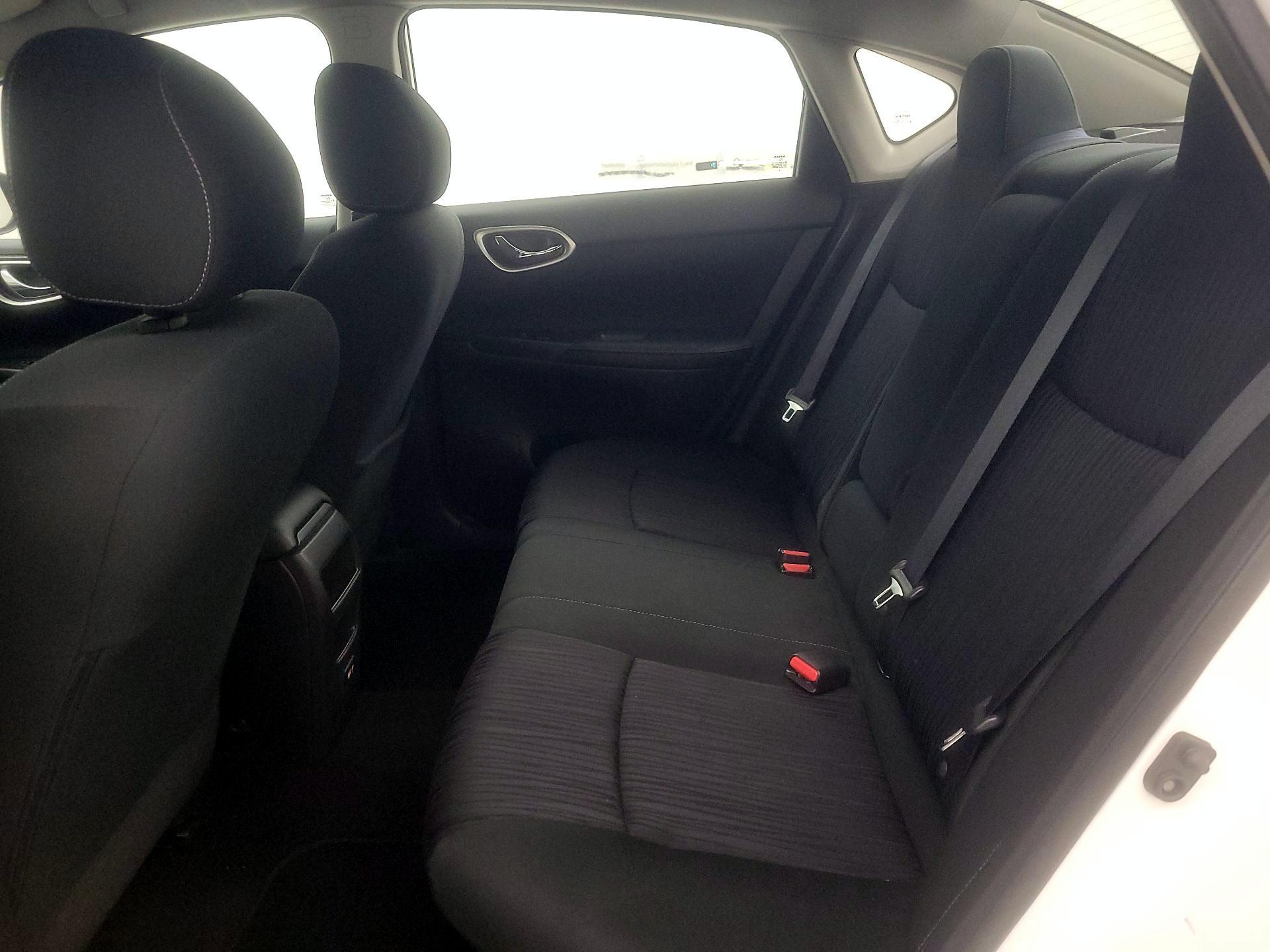 Thumbnail: 2019 Nissan Sentra - 18