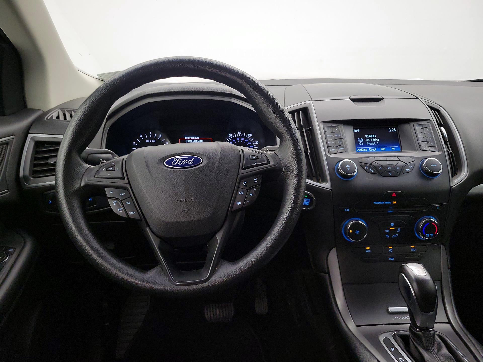 Thumbnail: 2017 Ford Edge - 10