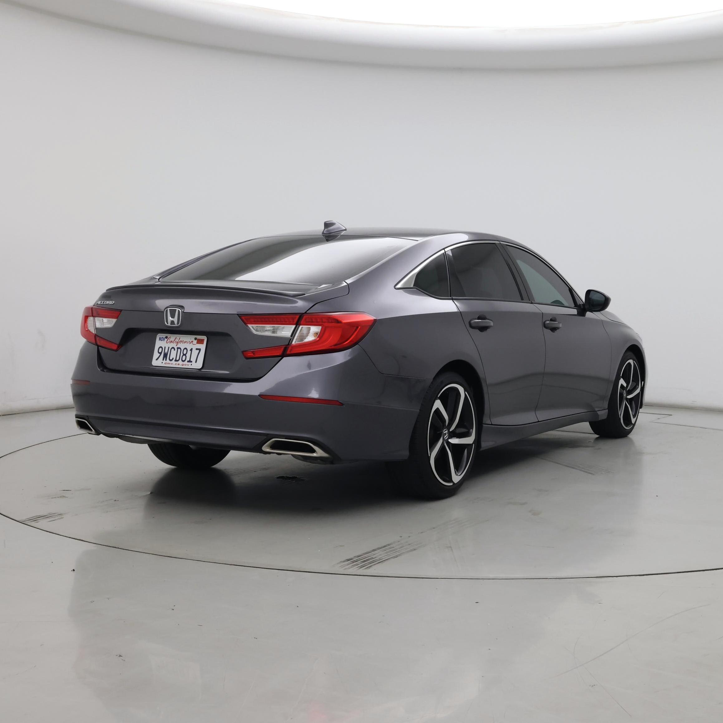 Thumbnail: 2017 Ford Edge - 8