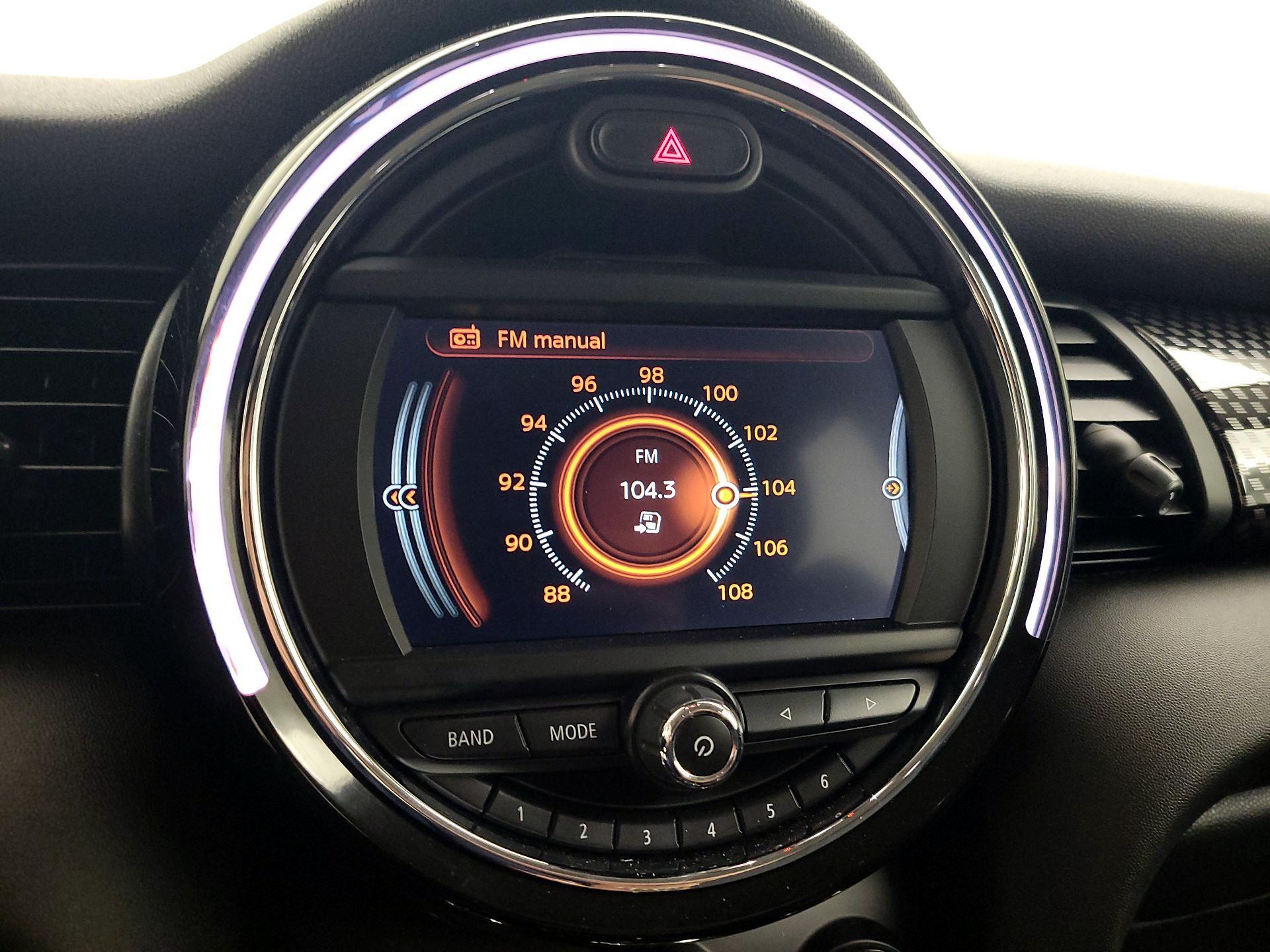 Thumbnail: 2017 MINI Cooper Hardtop - 14