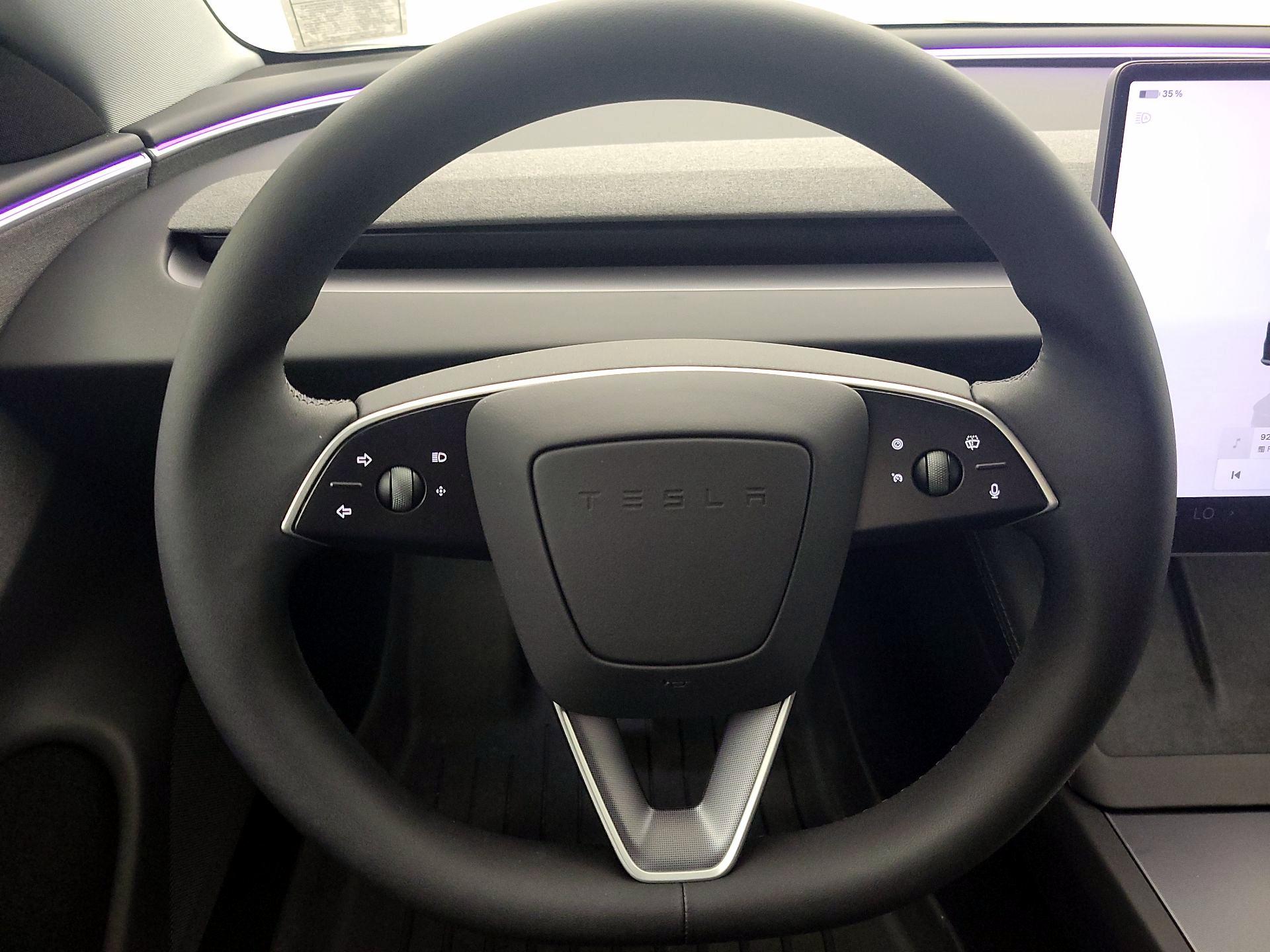 Thumbnail: 2025 Tesla Model 3 - 10