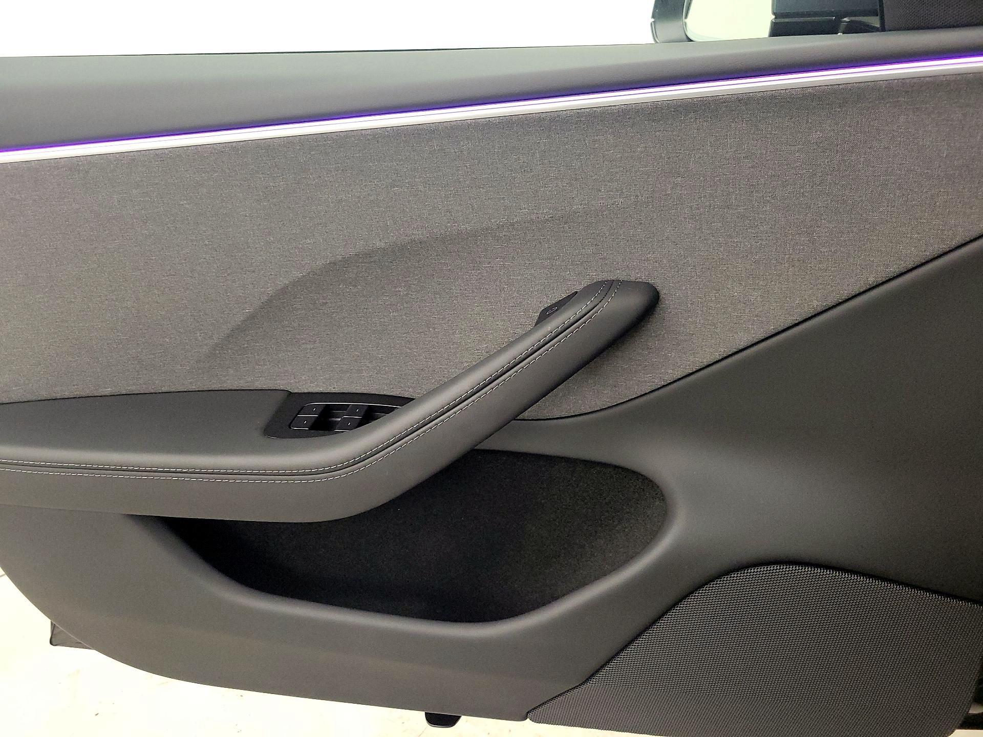 Thumbnail: 2025 Tesla Model 3 - 12