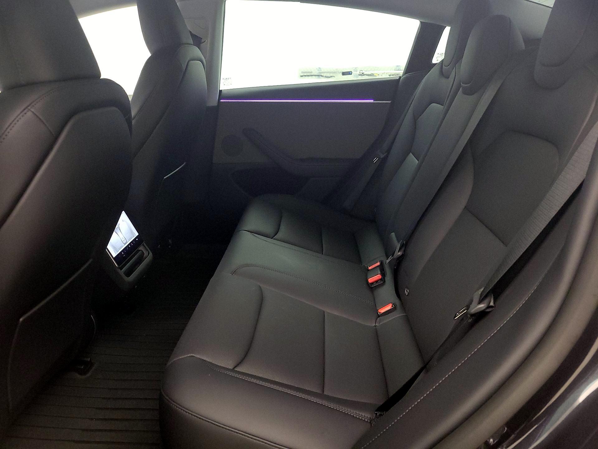 Thumbnail: 2025 Tesla Model 3 - 18