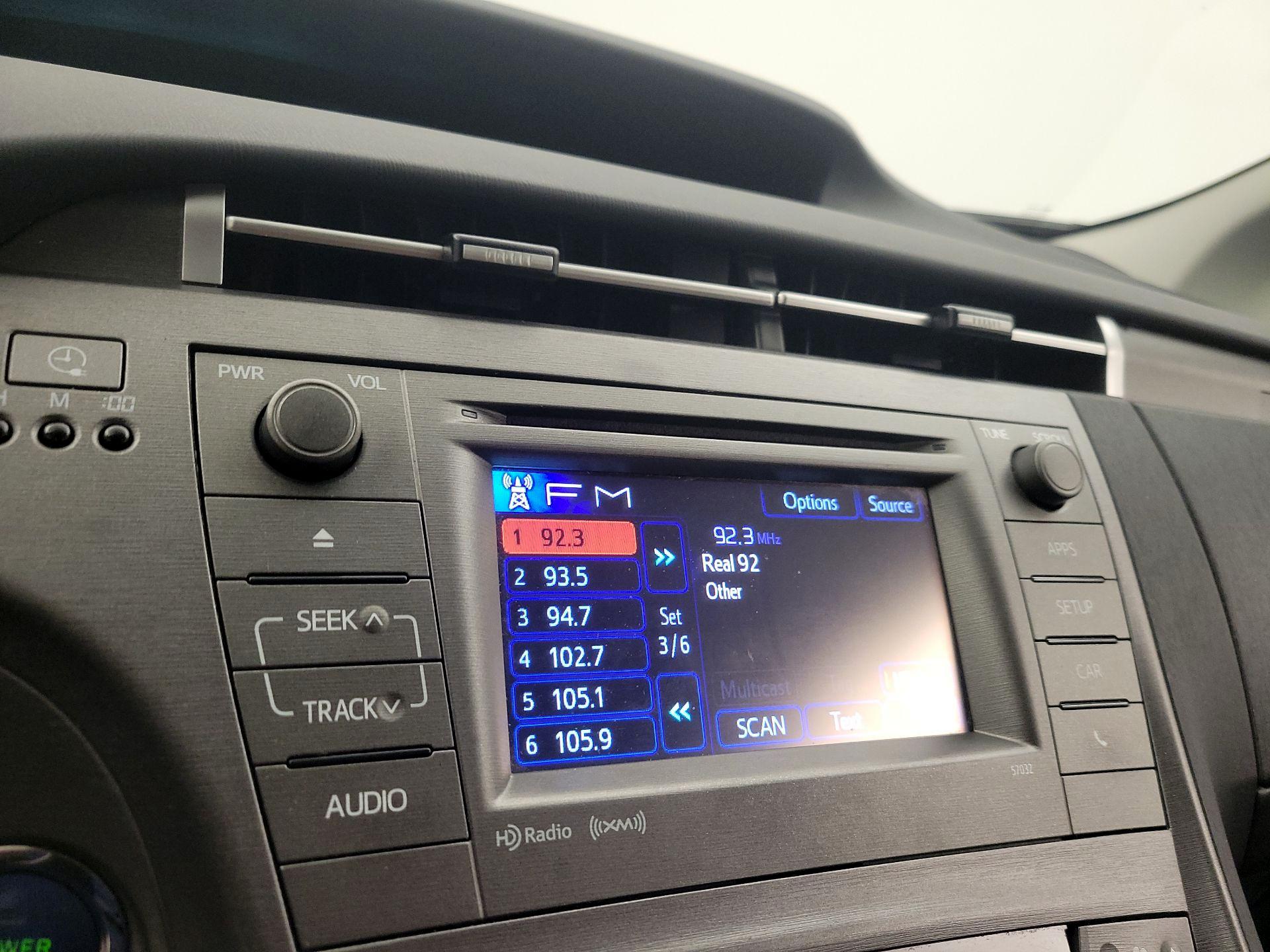 Thumbnail: 2014 Toyota Prius - 15