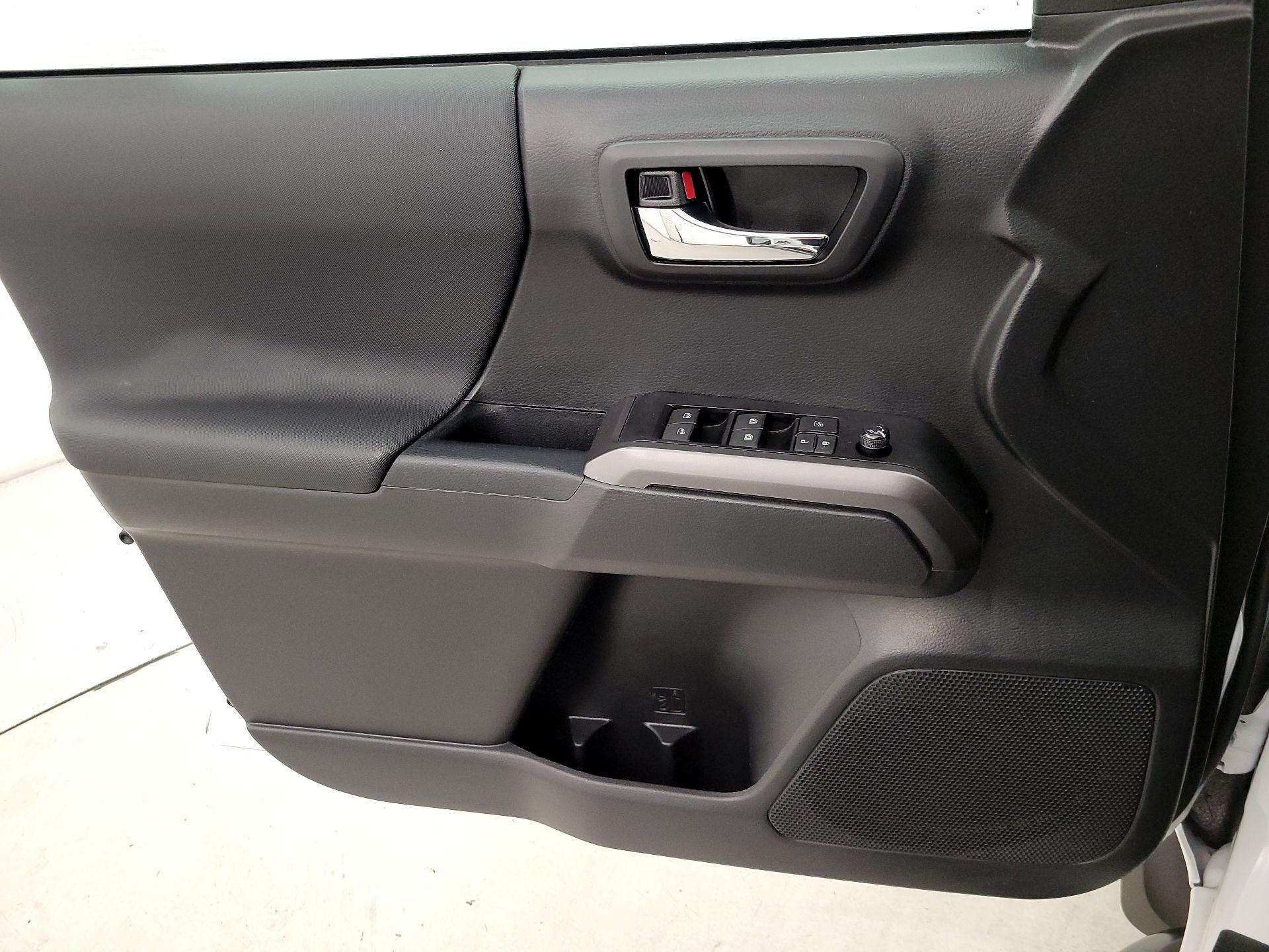 Thumbnail: 2023 Toyota Tacoma - 12