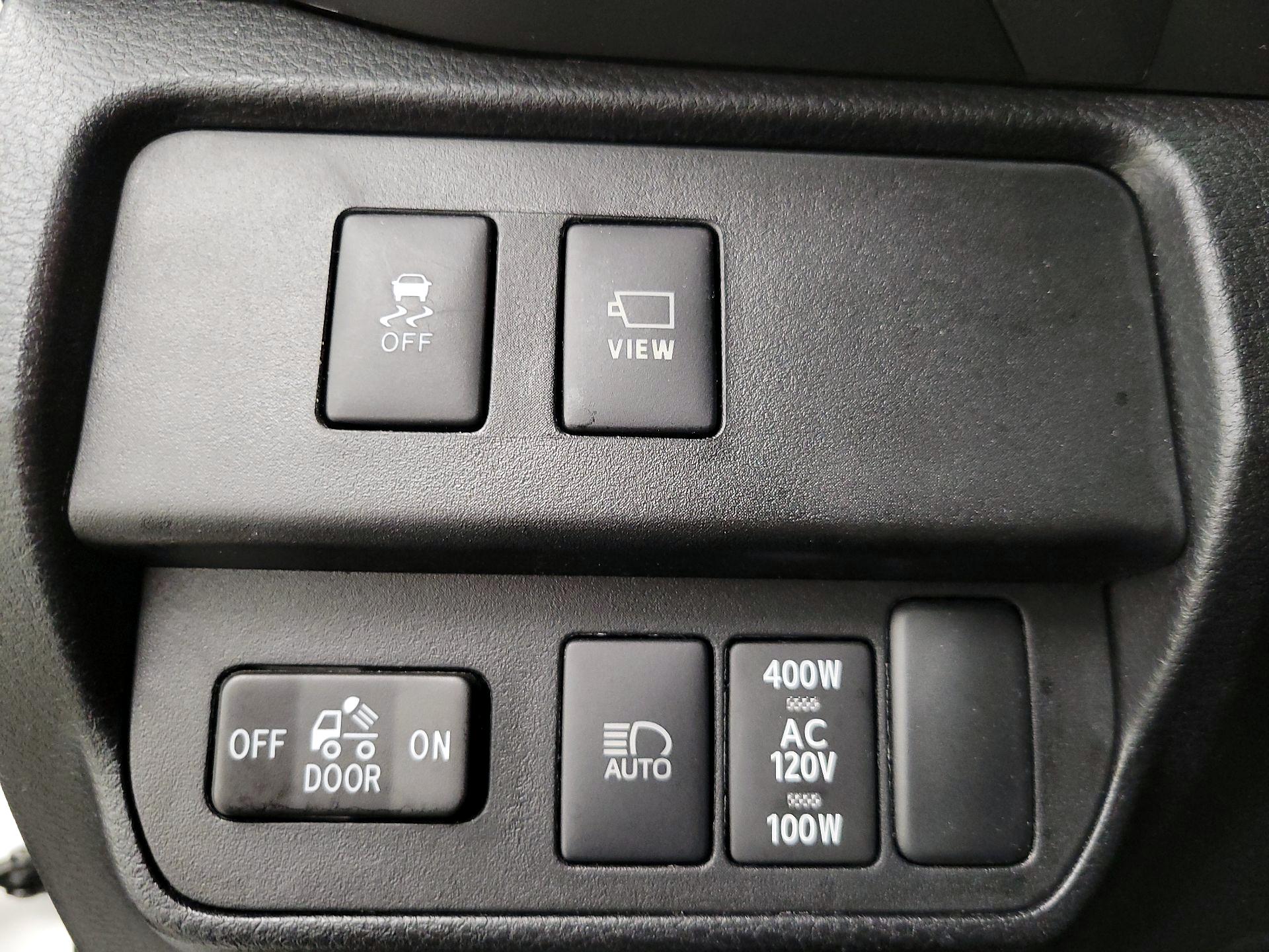 Thumbnail: 2023 Toyota Tacoma - 13