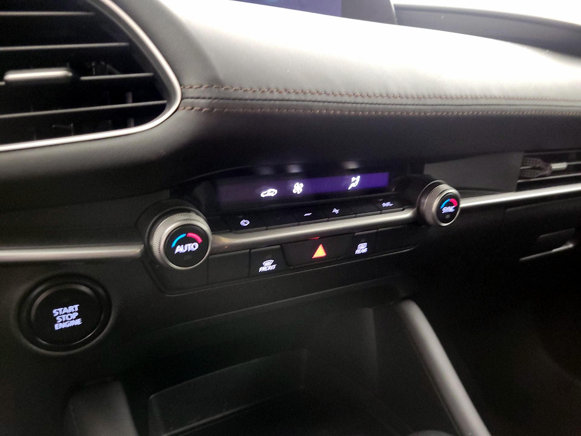 Thumbnail: 2021 Mazda Mazda3 - 17