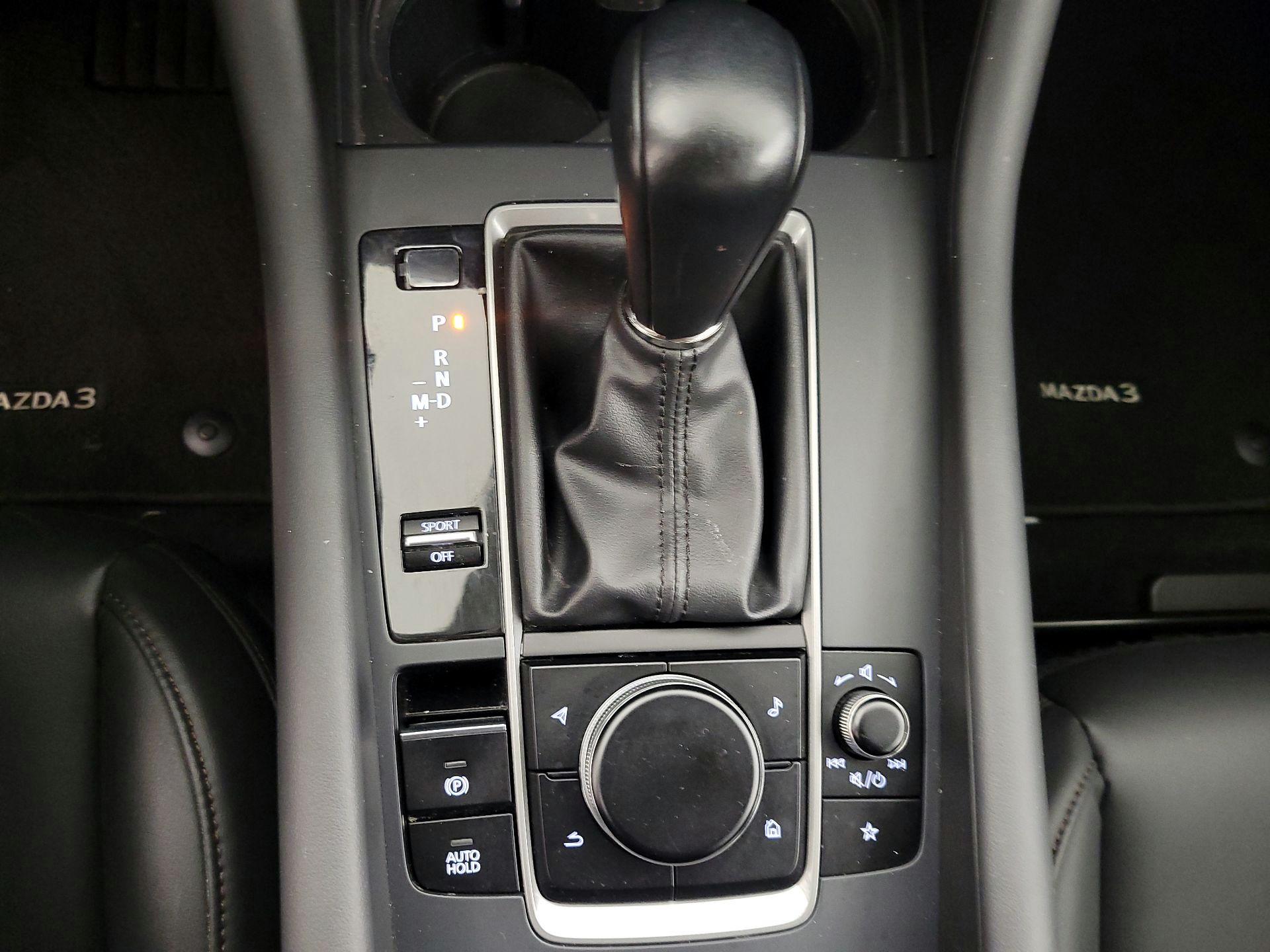 Thumbnail: 2021 Mazda Mazda3 - 18