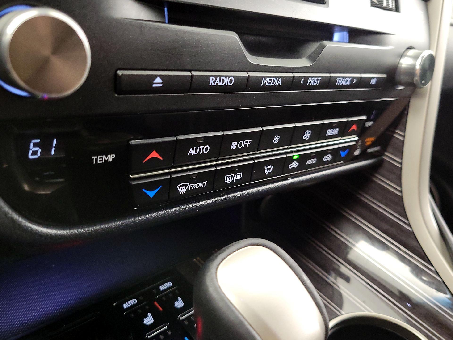 Thumbnail: 2019 Lexus RX - 17