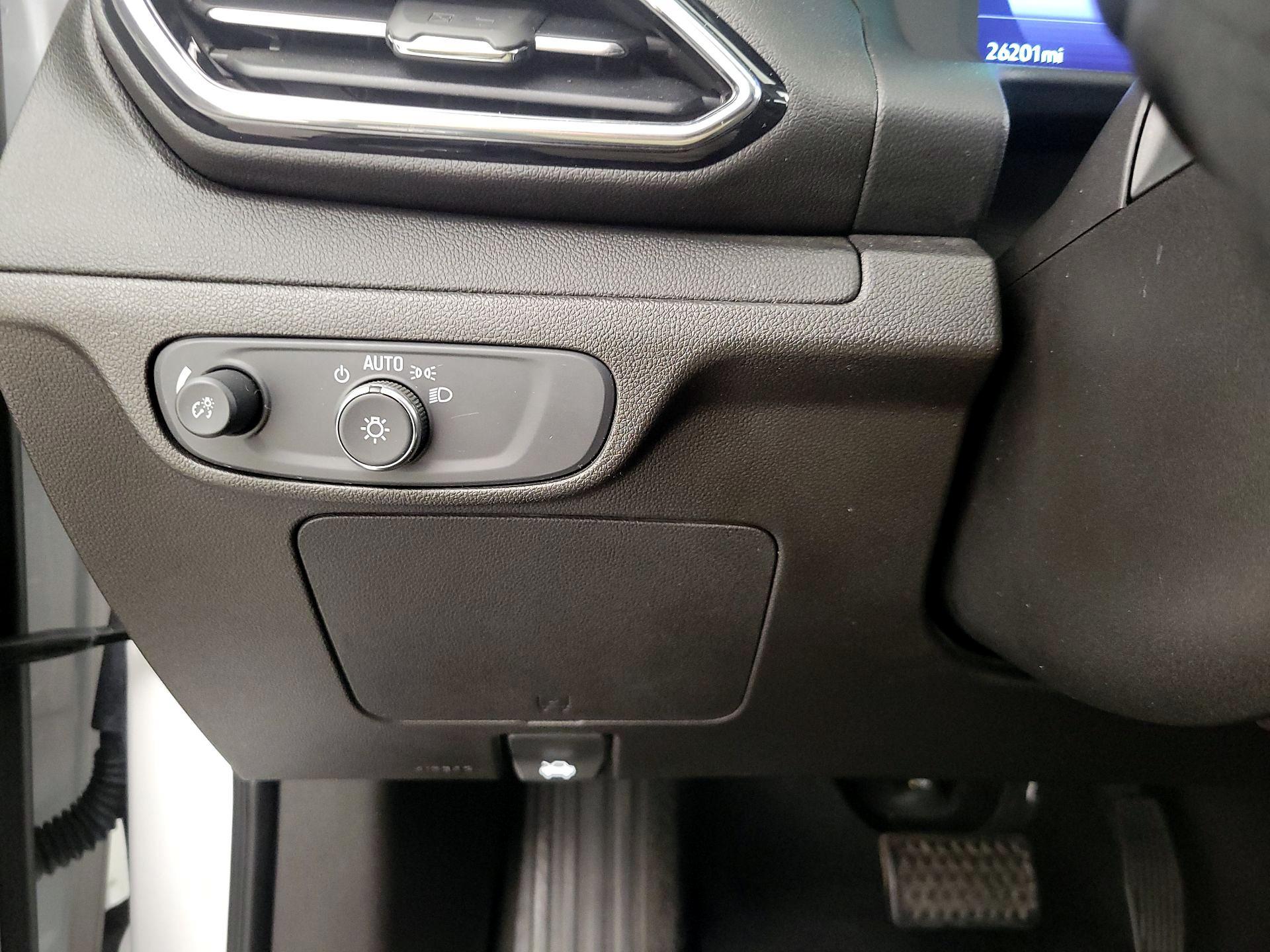 Thumbnail: 2022 Chevrolet Bolt EUV - 13