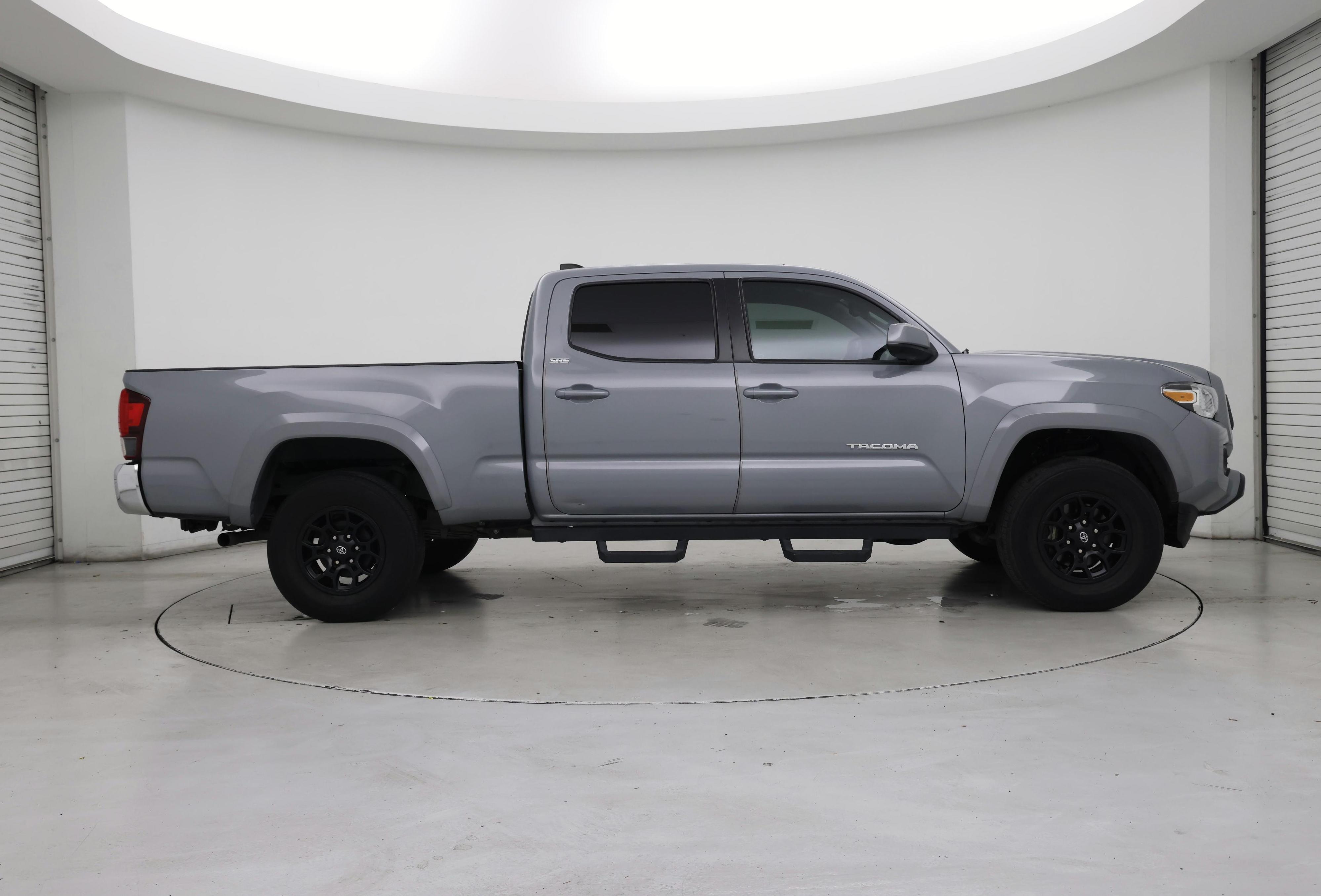 Thumbnail: 2021 Toyota Tacoma - 7