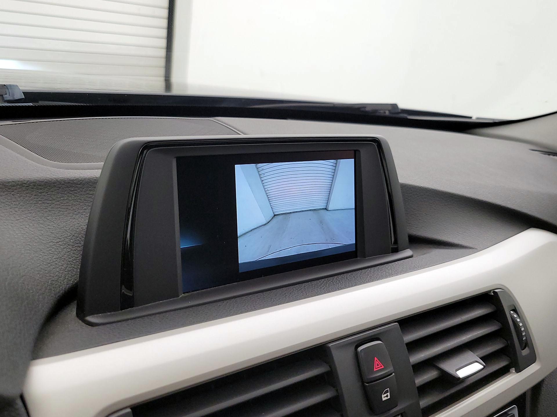 Thumbnail: 2018 BMW 3 Series - 14