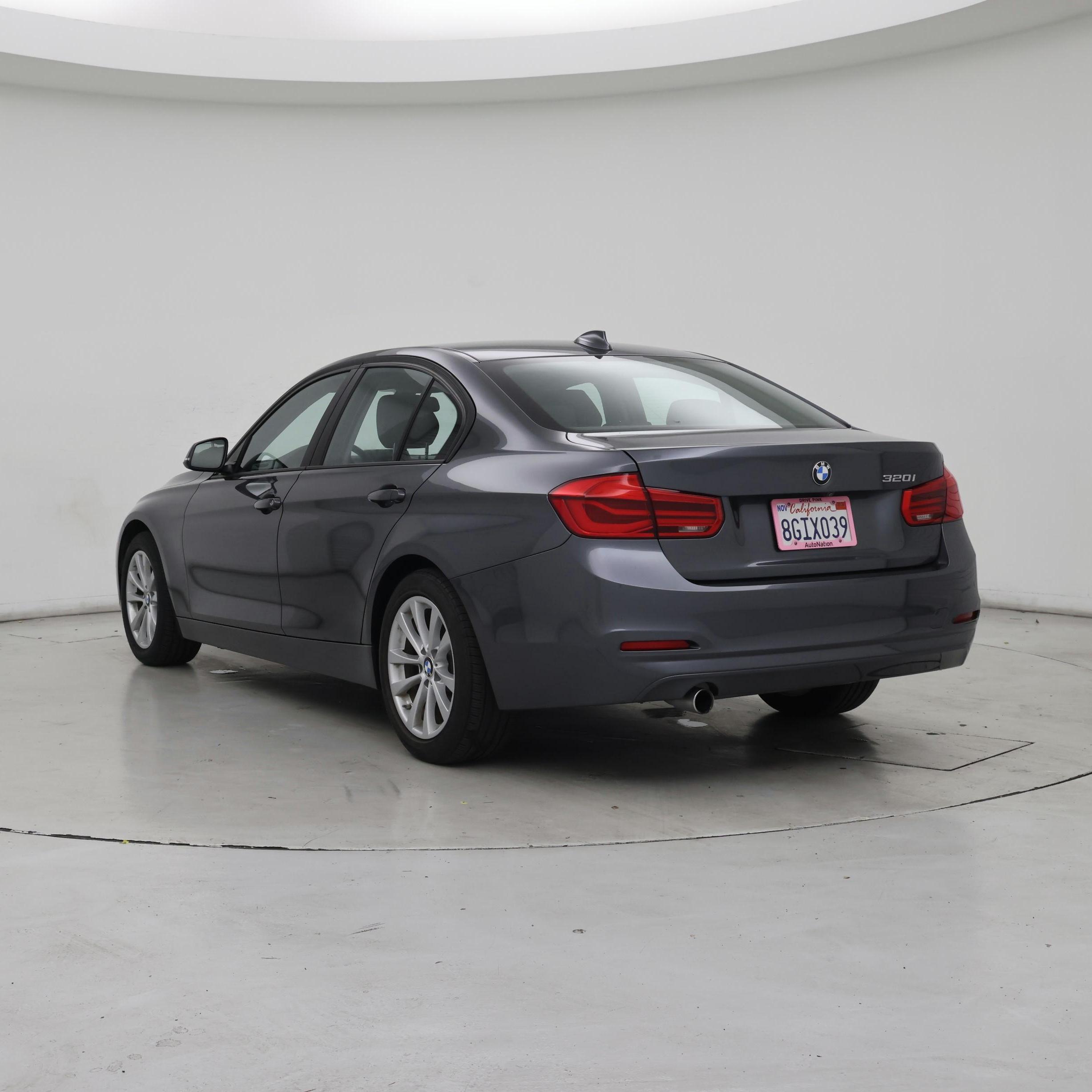 Thumbnail: 2018 BMW 3 Series - 2