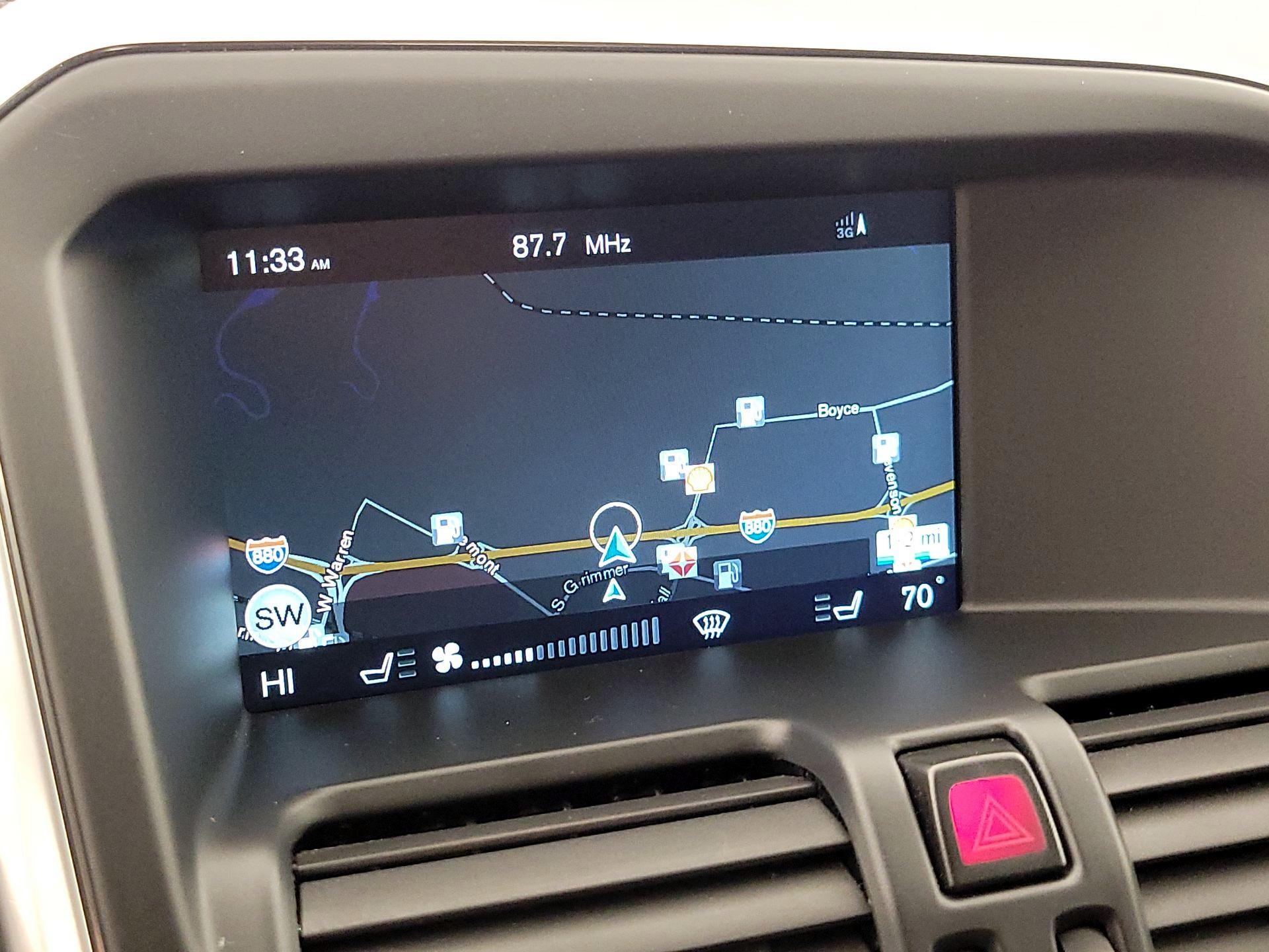 Thumbnail: 2016 Volvo XC60 - 14