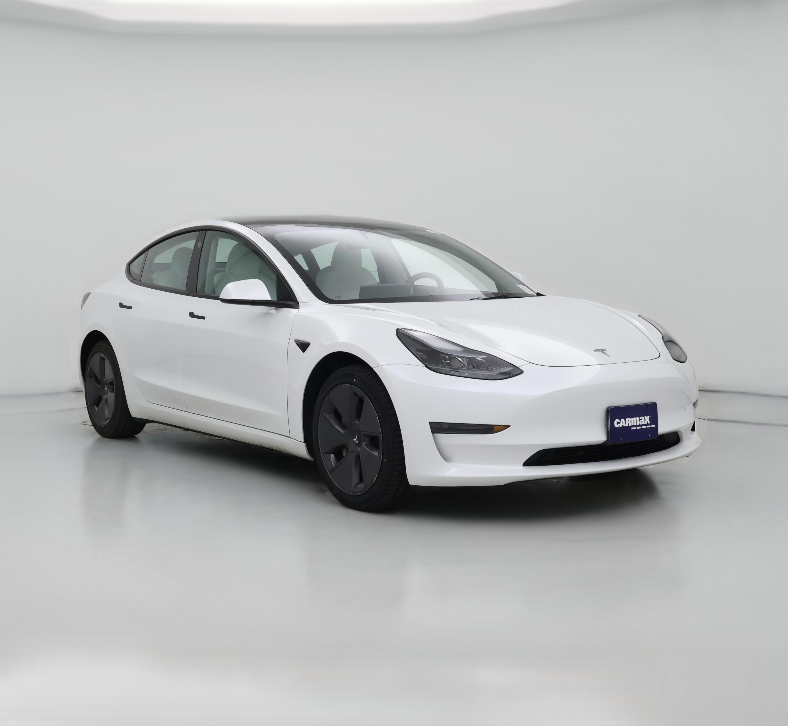Thumbnail: 2023 Tesla Model 3 - 1