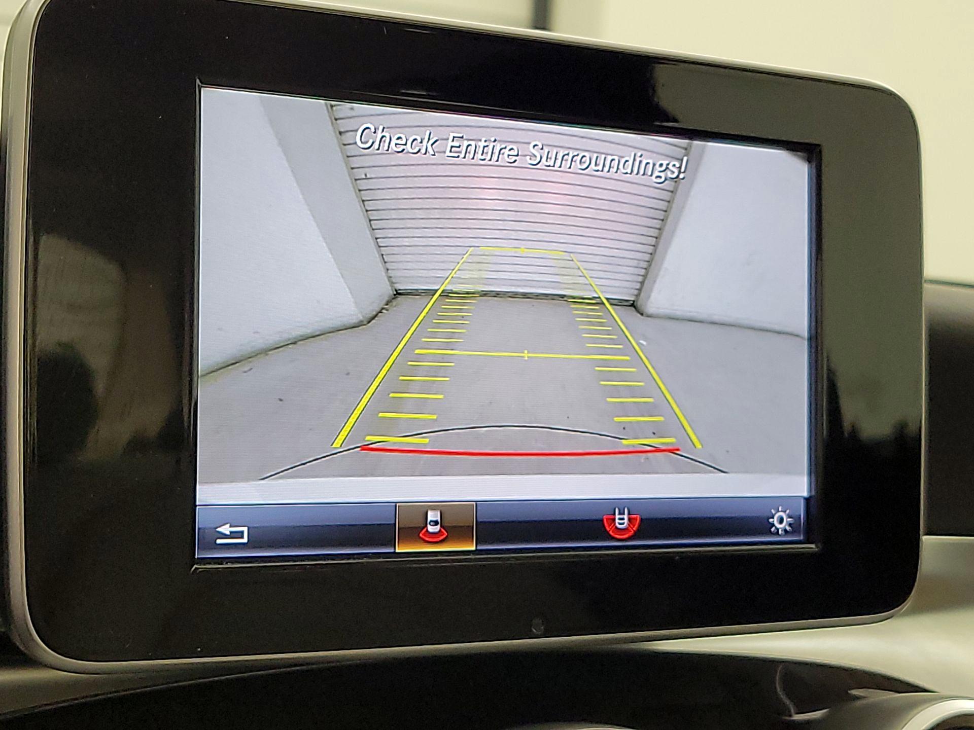 Thumbnail: 2017 Mercedes-Benz C-Class - 15