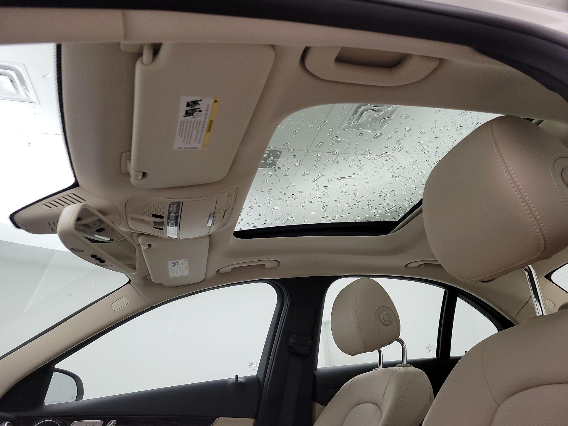 Thumbnail: 2017 Mercedes-Benz C-Class - 20