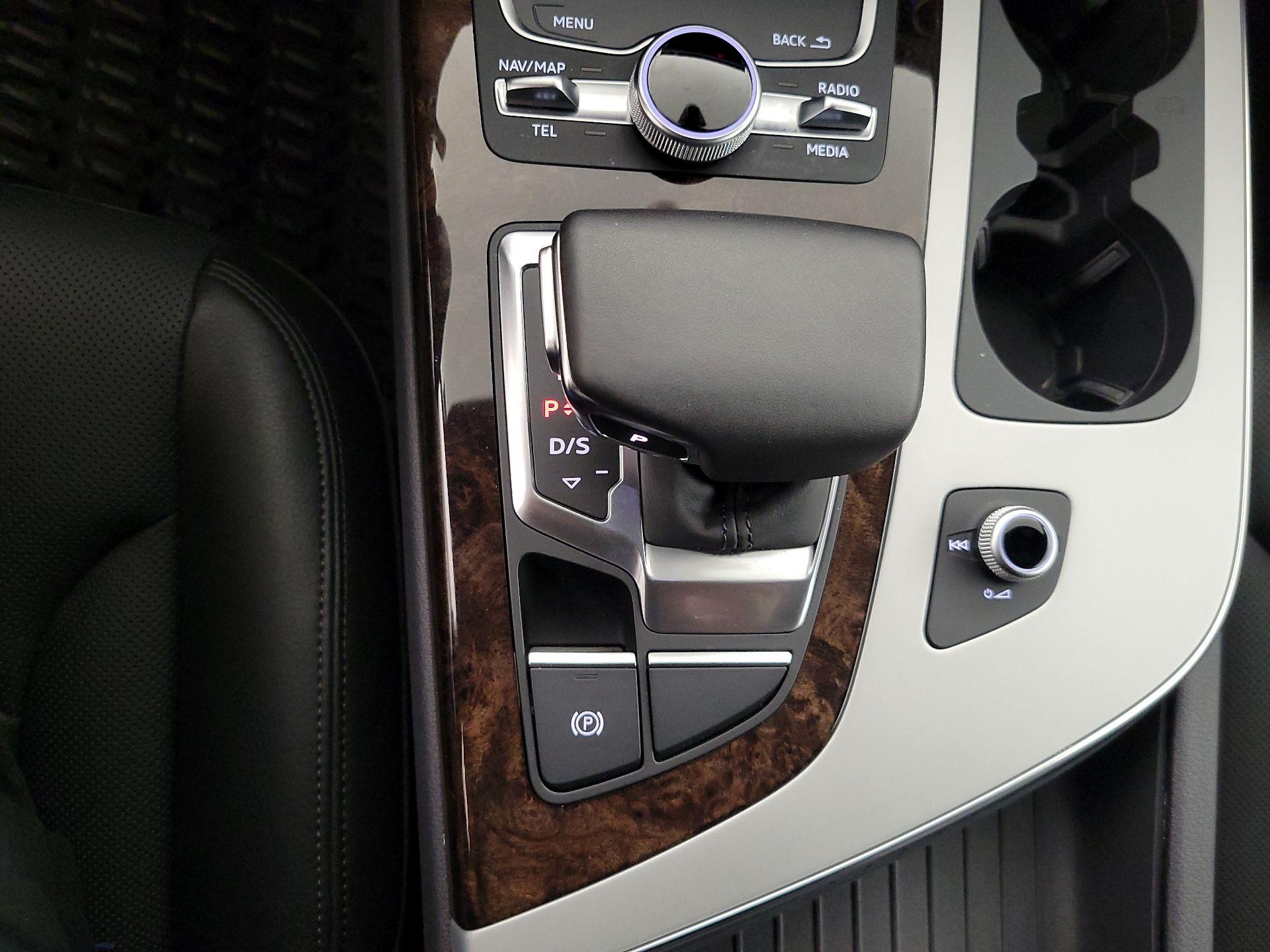 Thumbnail: 2019 Audi Q7 - 18