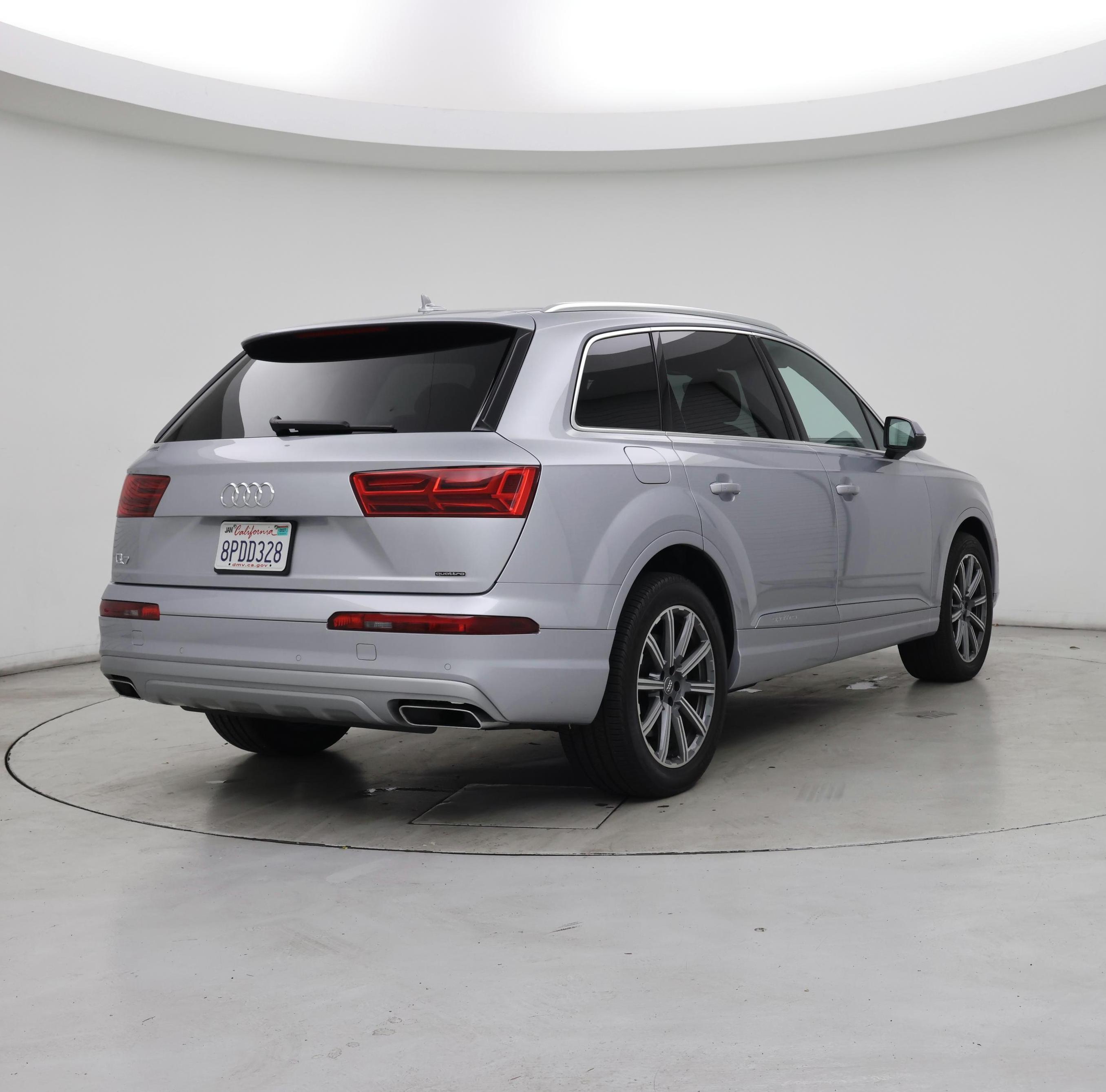 Thumbnail: 2019 Audi Q7 - 8