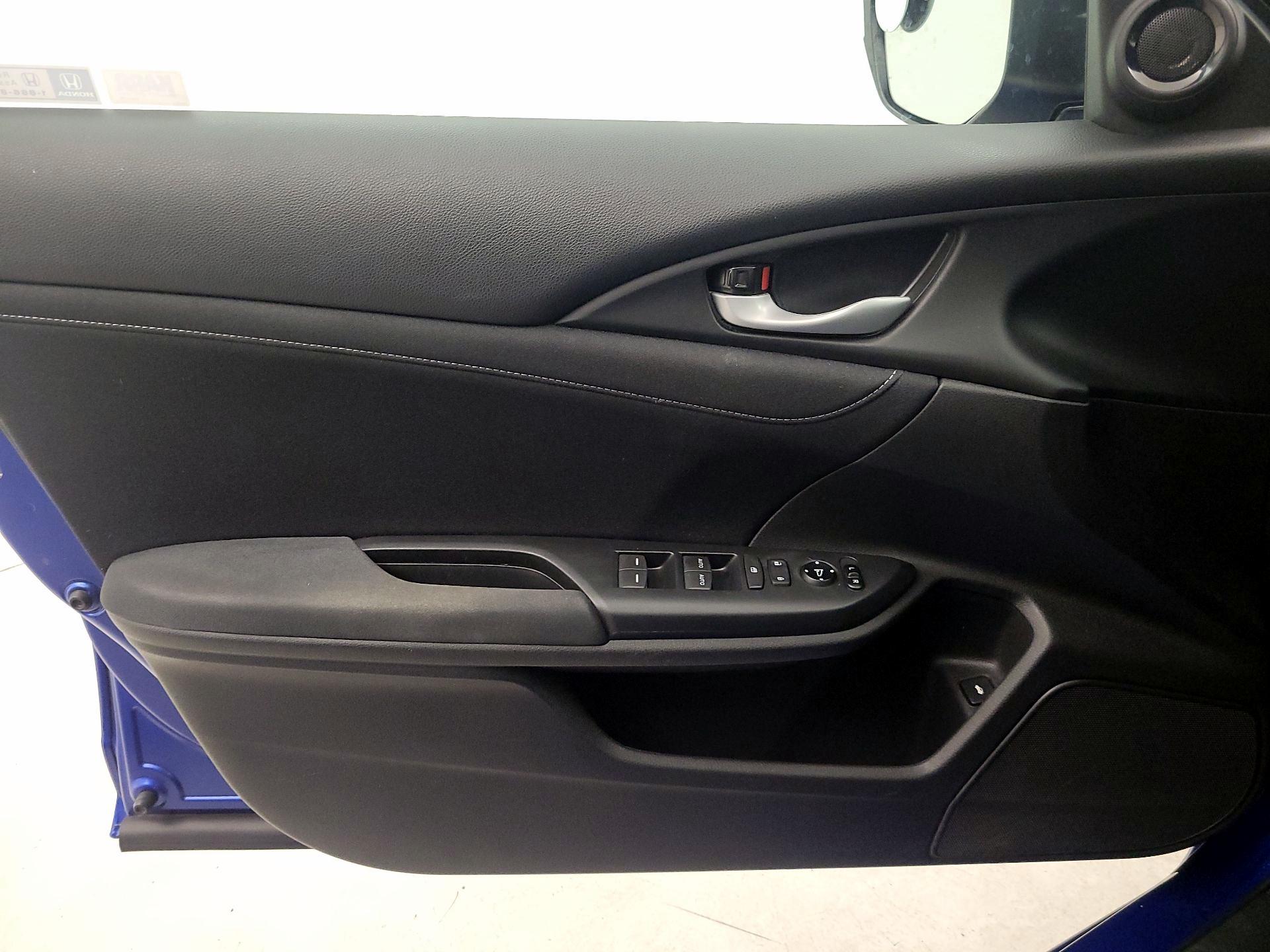 Thumbnail: 2020 Honda Insight - 12