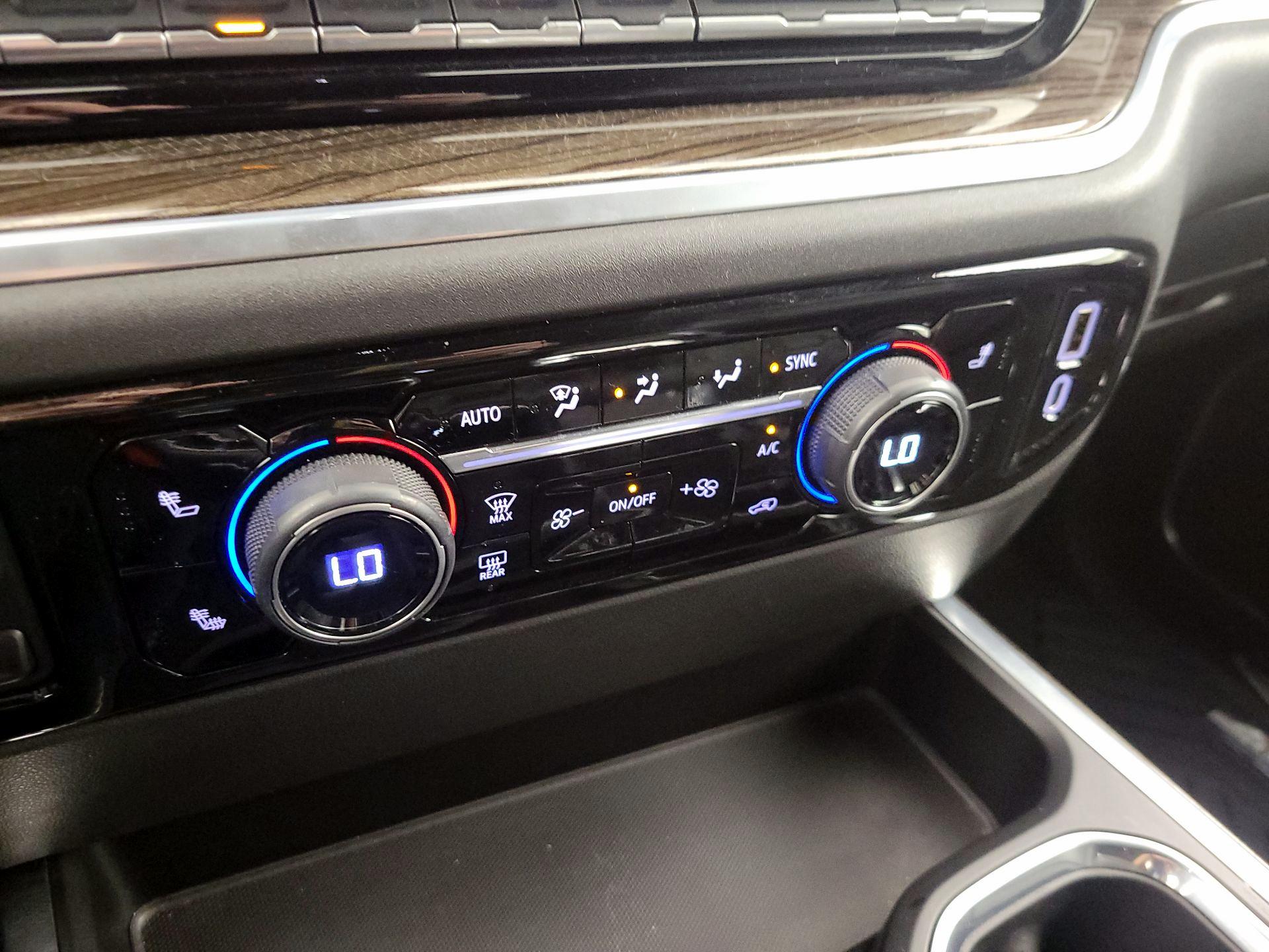 Thumbnail: 2022 Chevrolet Silverado 1500 - 16