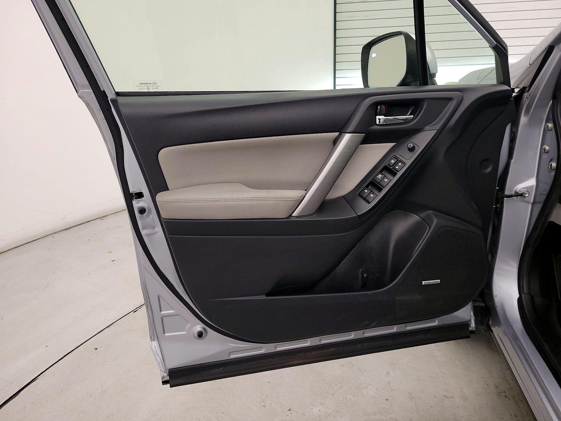 Thumbnail: 2016 Subaru Forester - 12