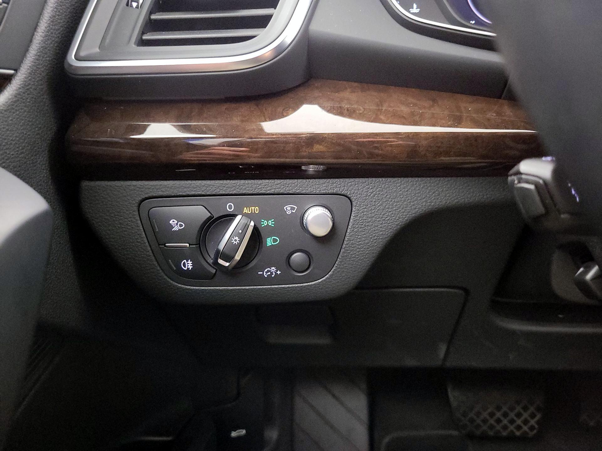 Thumbnail: 2019 Audi Q5 - 13