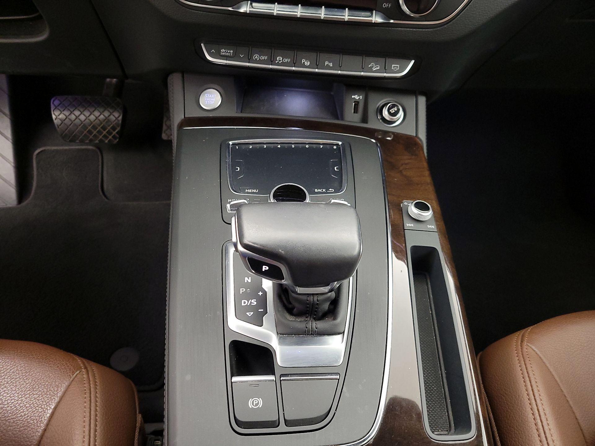 Thumbnail: 2019 Audi Q5 - 18