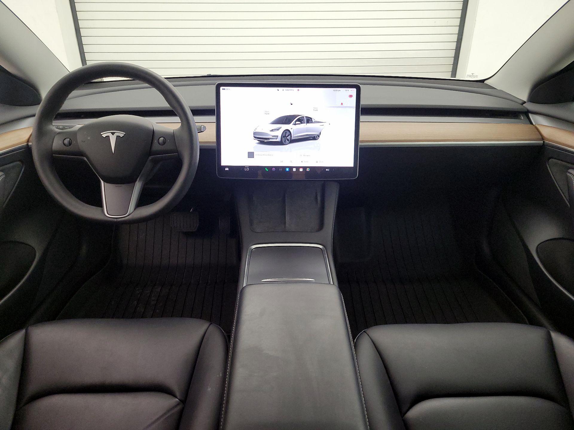 Thumbnail: 2023 Tesla Model 3 - 9