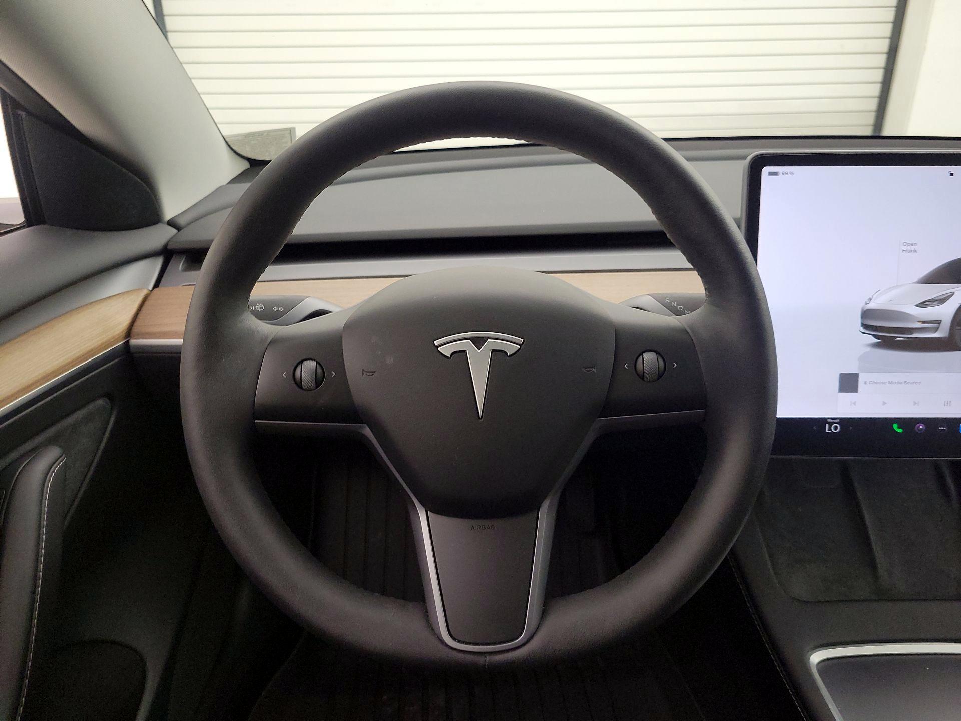 Thumbnail: 2023 Tesla Model 3 - 10
