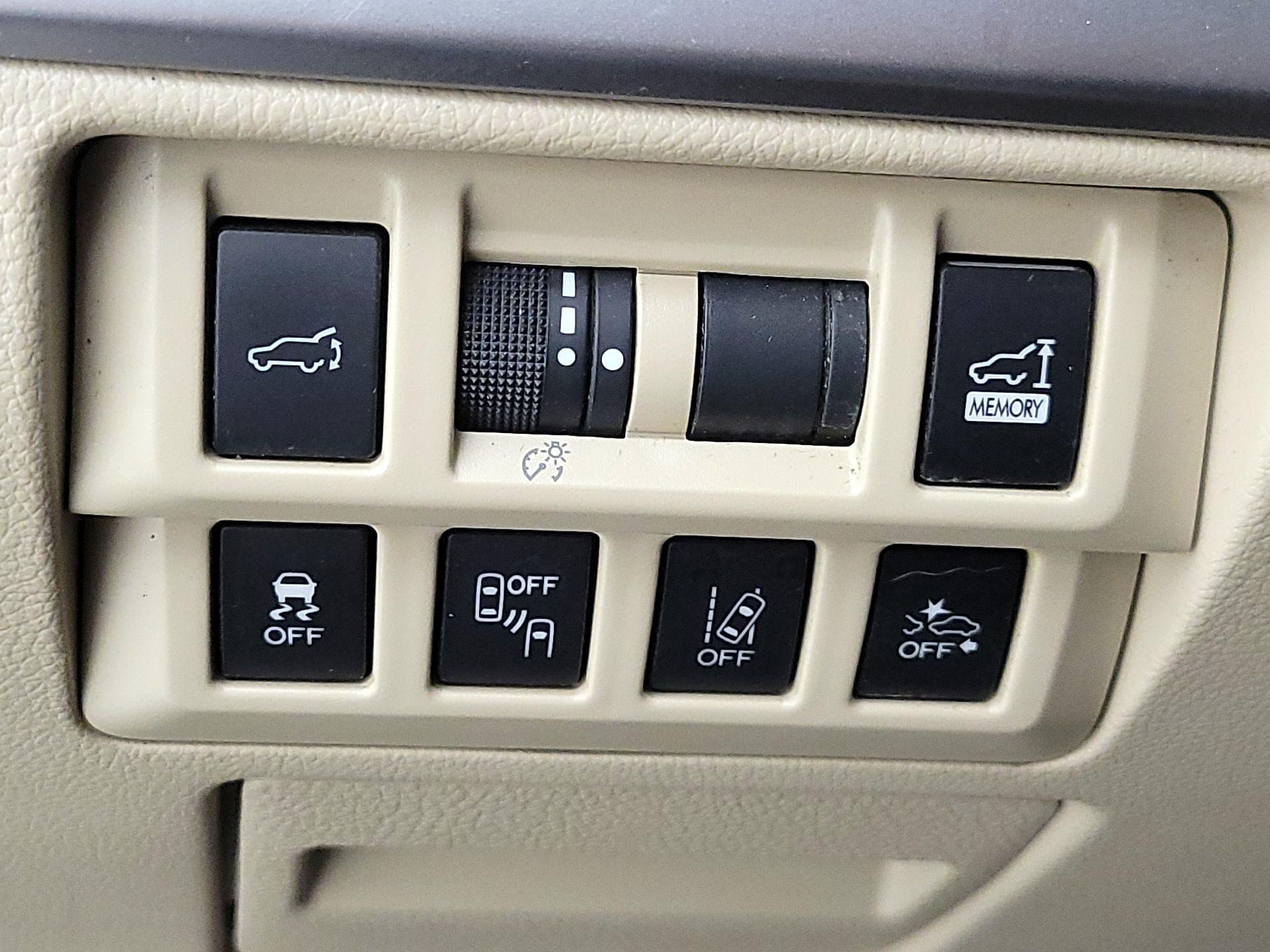 Thumbnail: 2019 Subaru Outback - 13