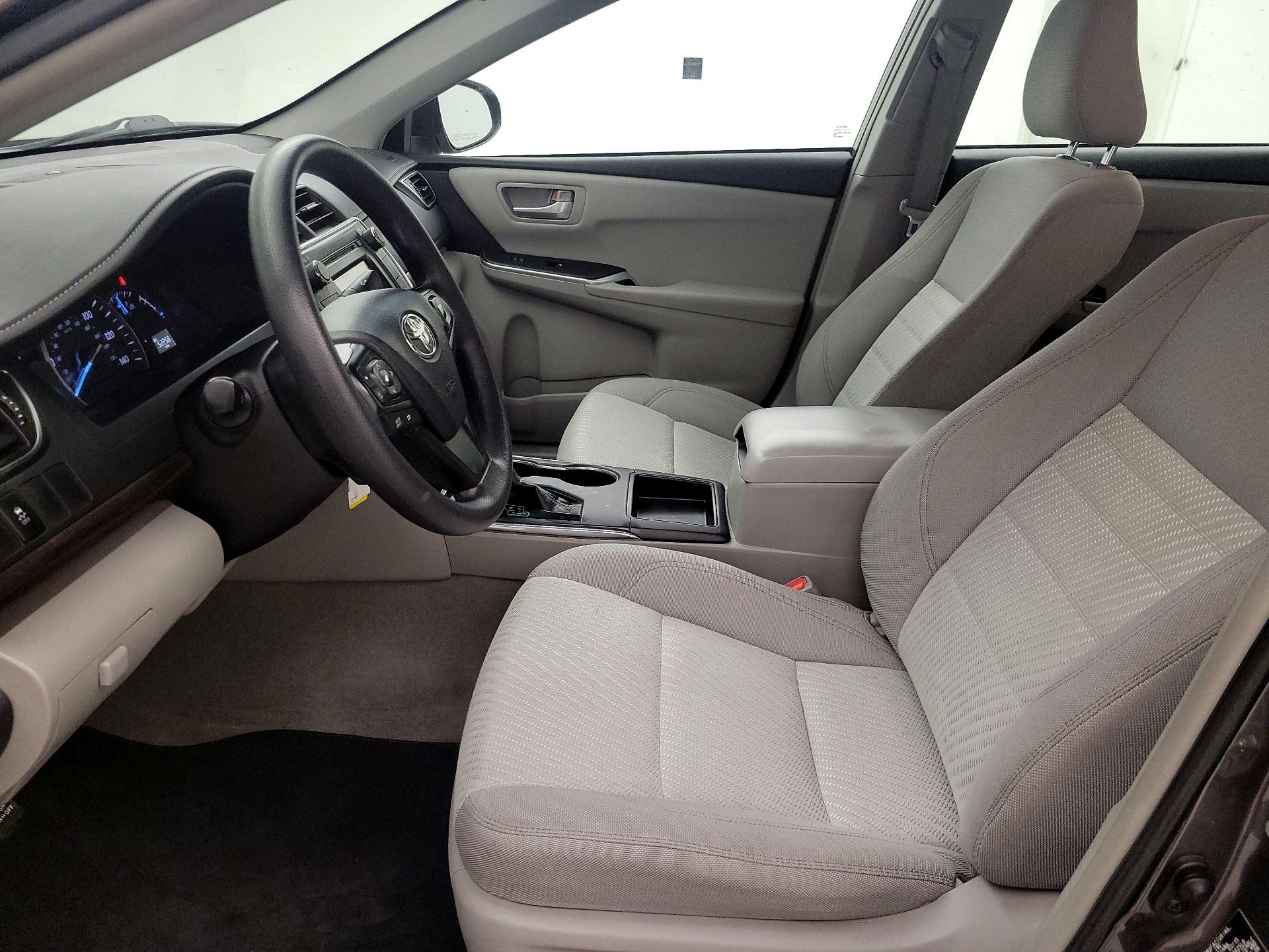 Thumbnail: 2015 Toyota Camry - 11