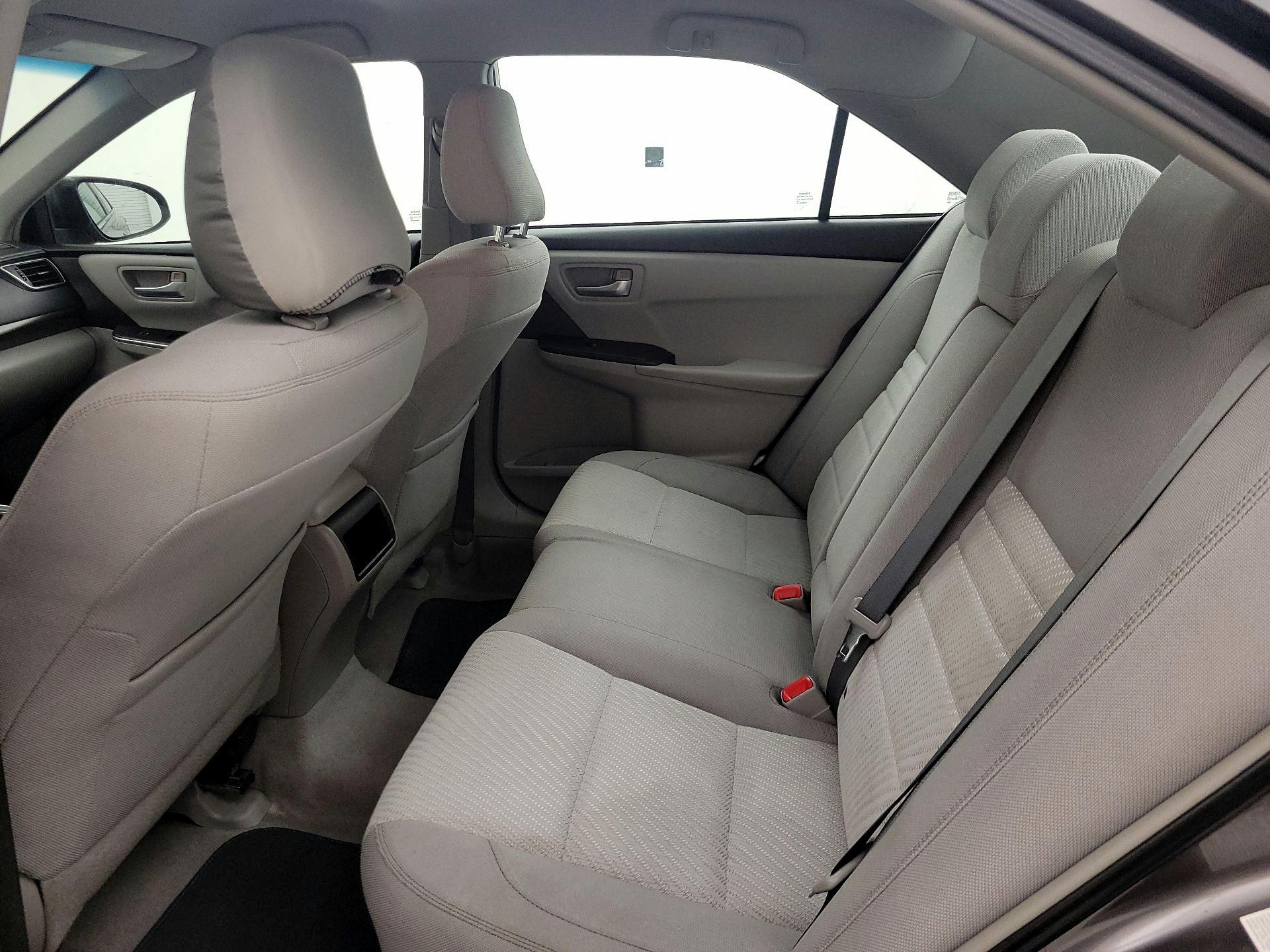 Thumbnail: 2015 Toyota Camry - 19