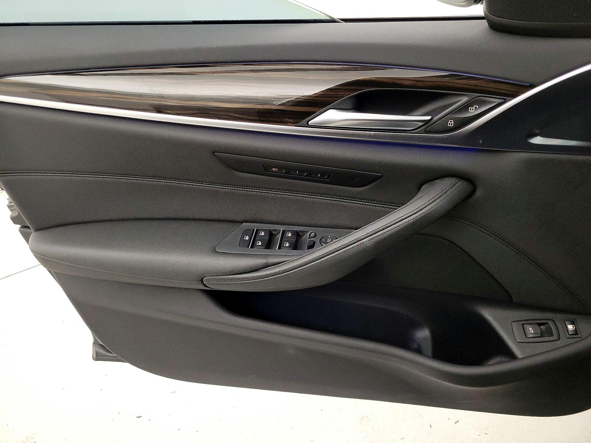 Thumbnail: 2018 BMW 5 Series - 12