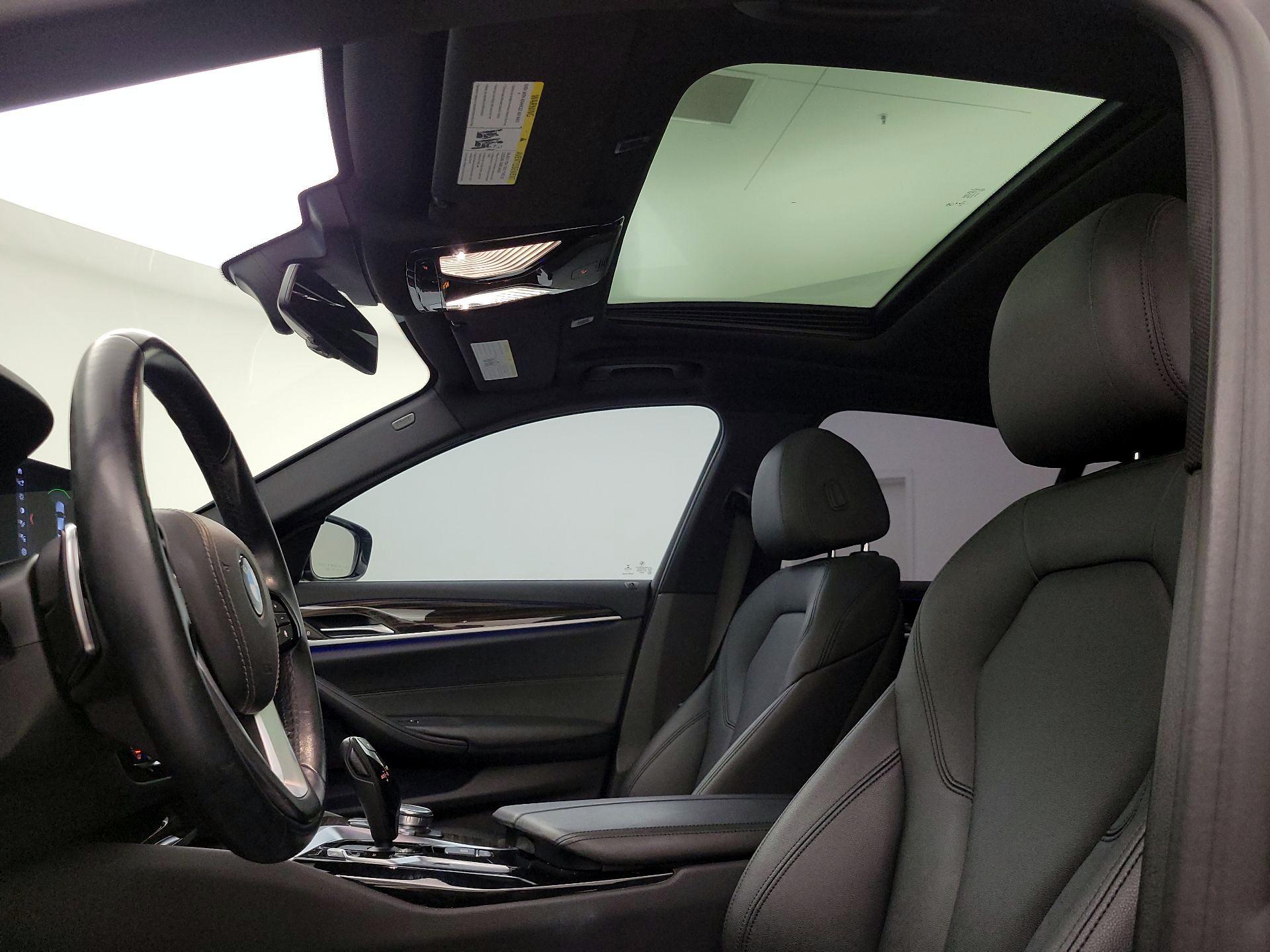 Thumbnail: 2018 BMW 5 Series - 20