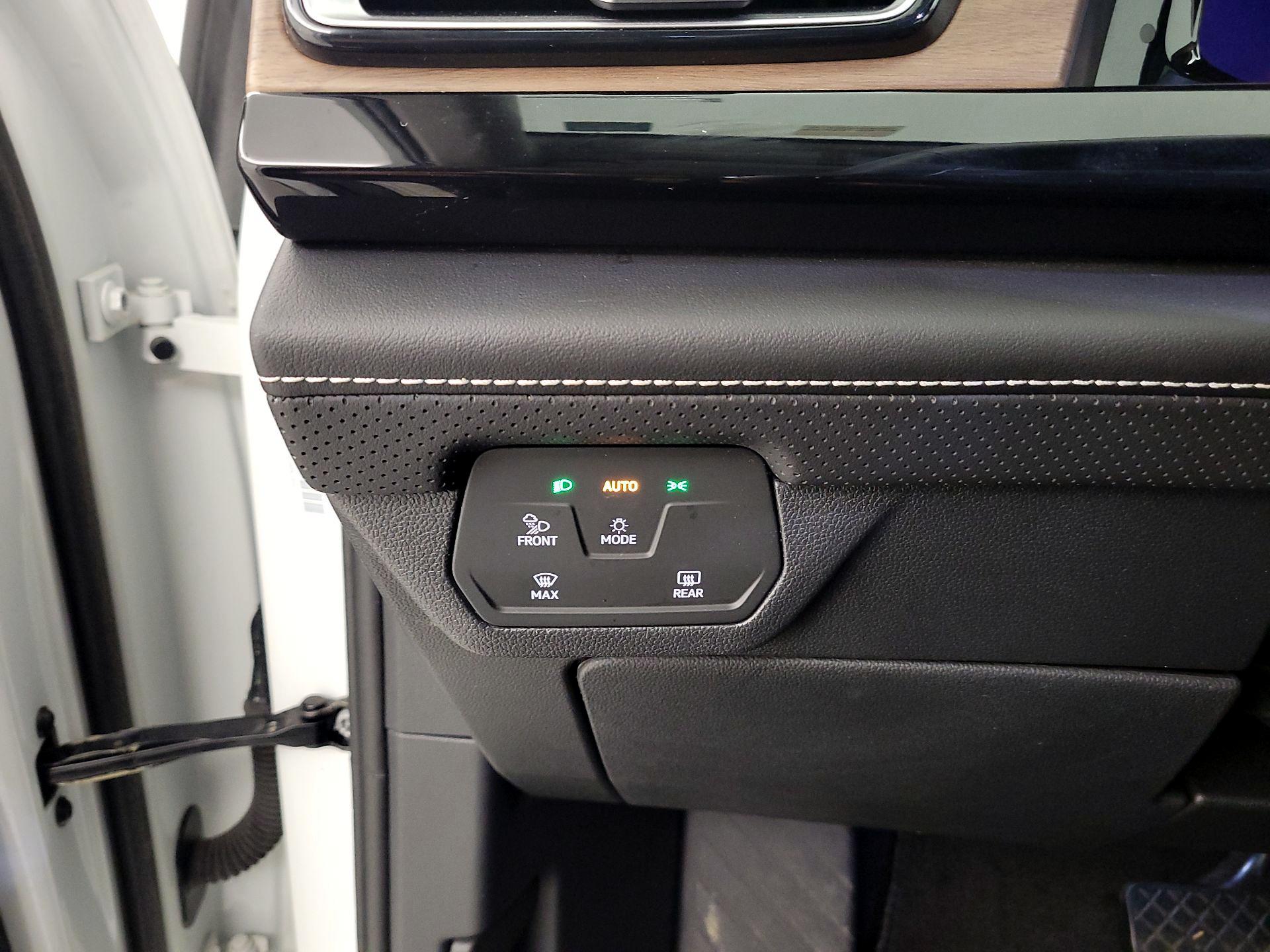 Thumbnail: 2024 Volkswagen Atlas - 13