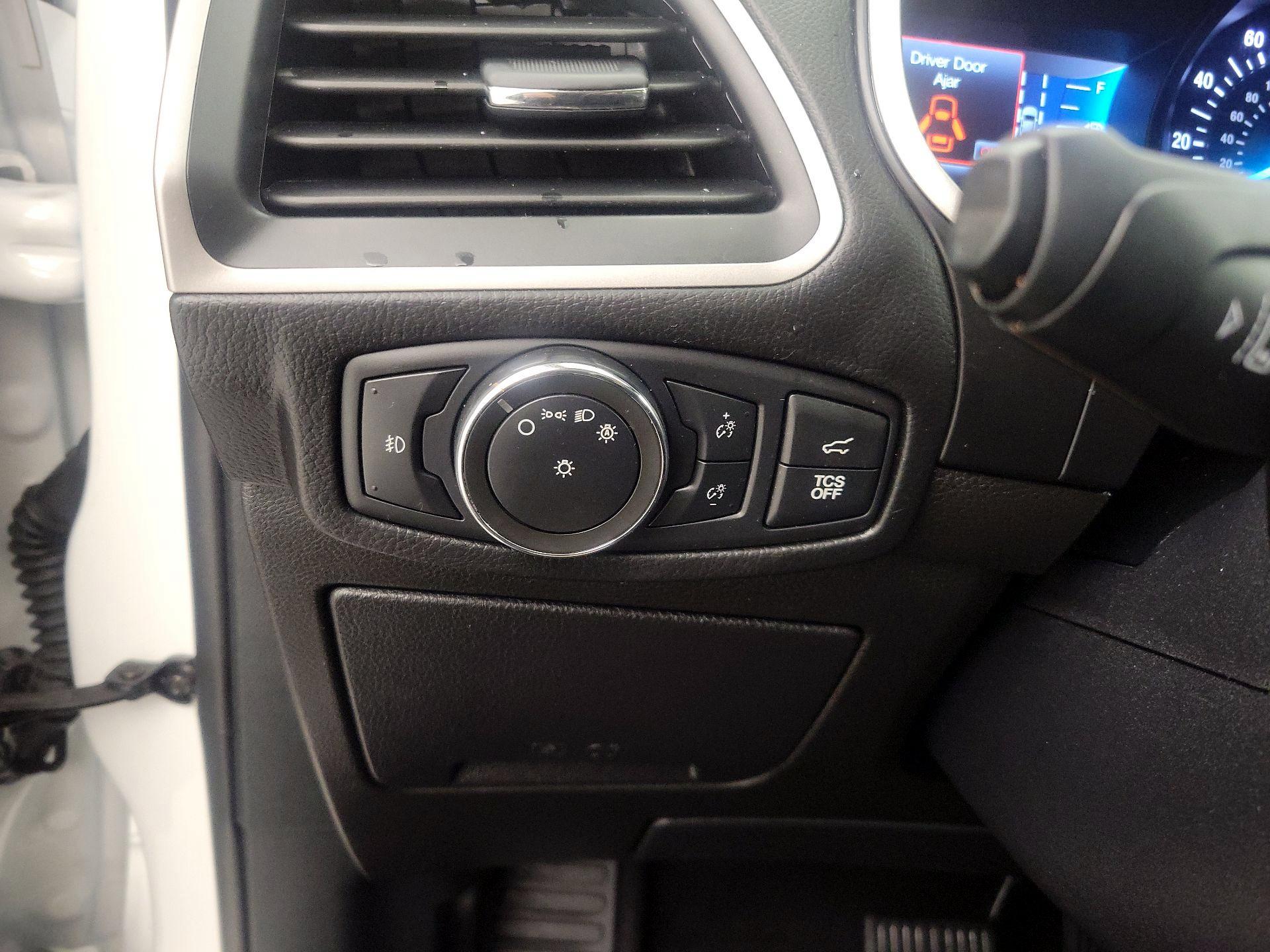 Thumbnail: 2021 Ford Edge - 13