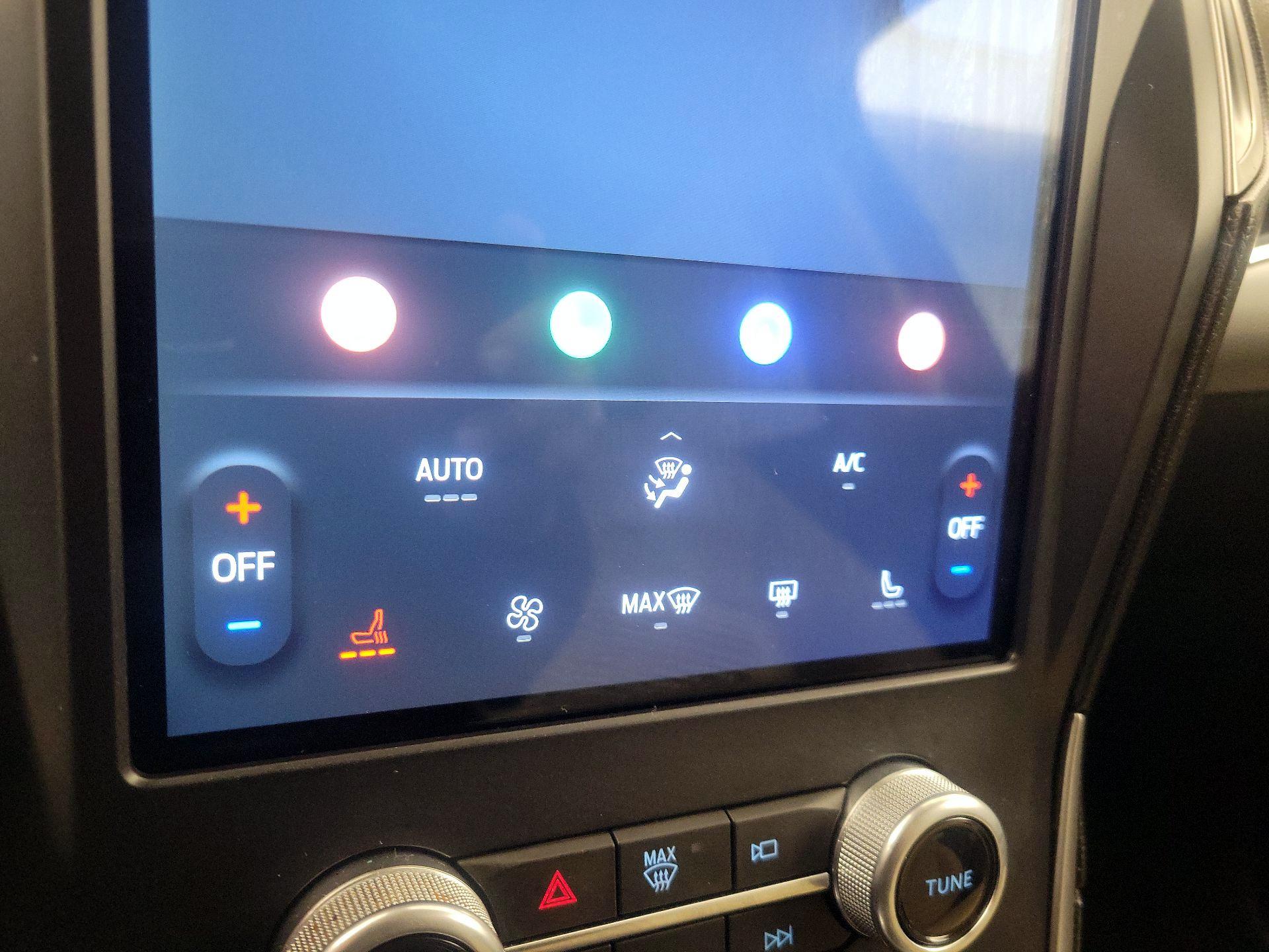 Thumbnail: 2021 Ford Edge - 17