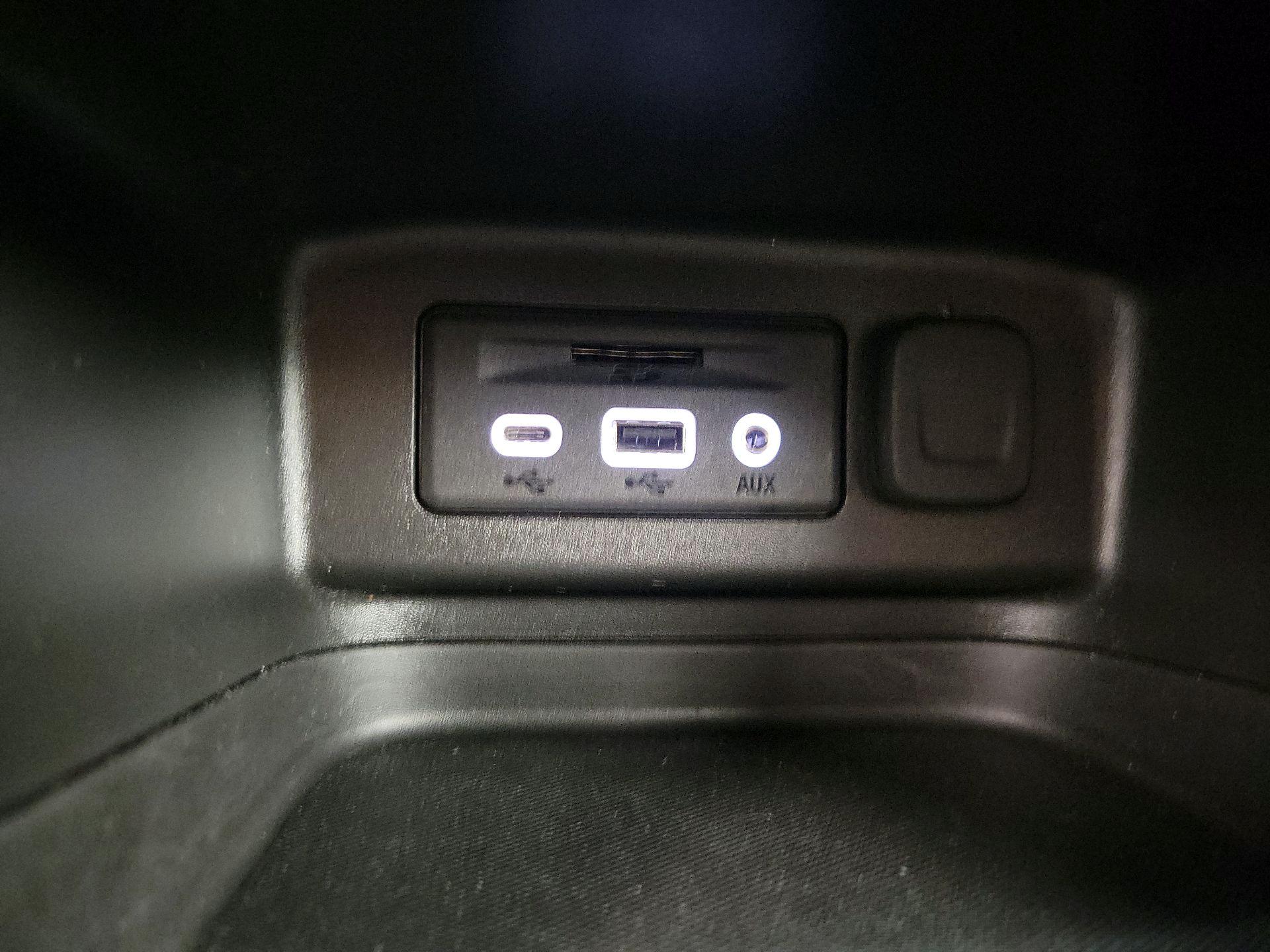 Thumbnail: 2023 Chevrolet Equinox - 18