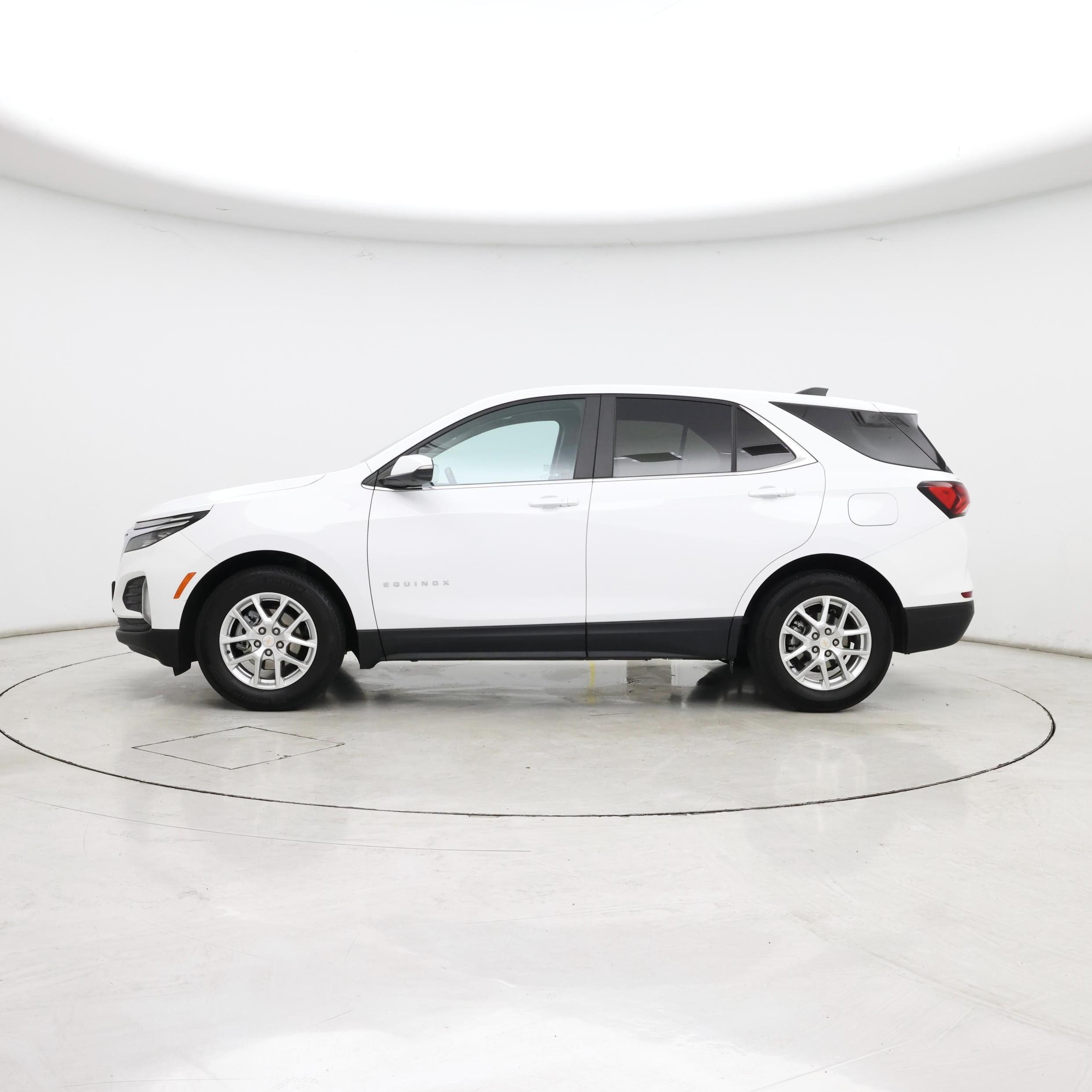 Thumbnail: 2023 Chevrolet Equinox - 3