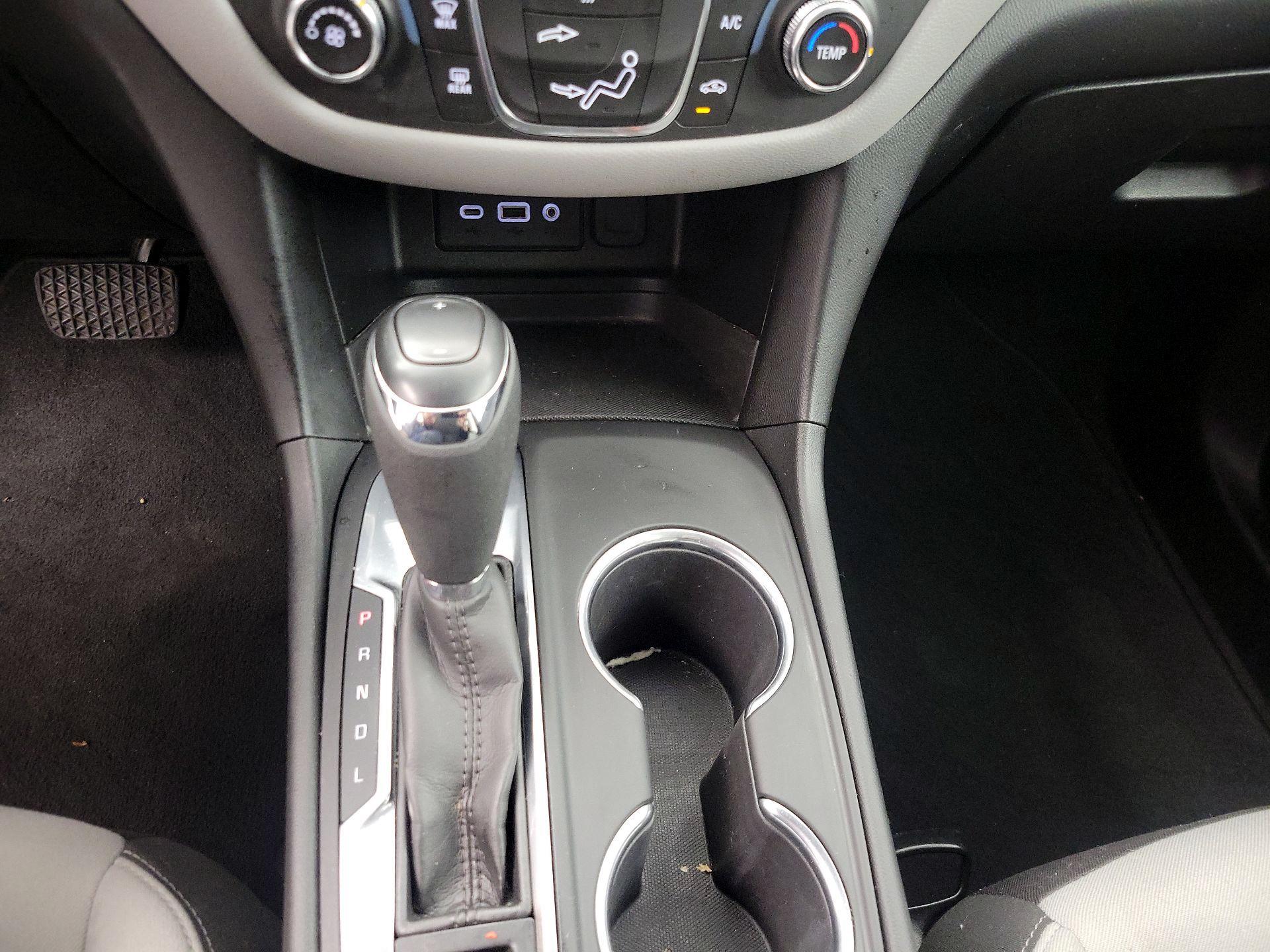 Thumbnail: 2020 Chevrolet Equinox - 17