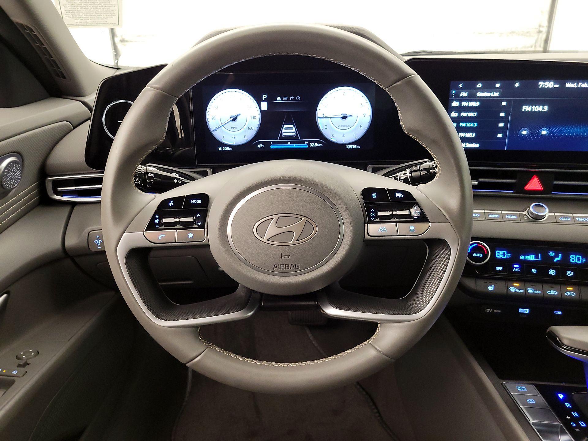 Thumbnail: 2025 Hyundai Elantra - 10