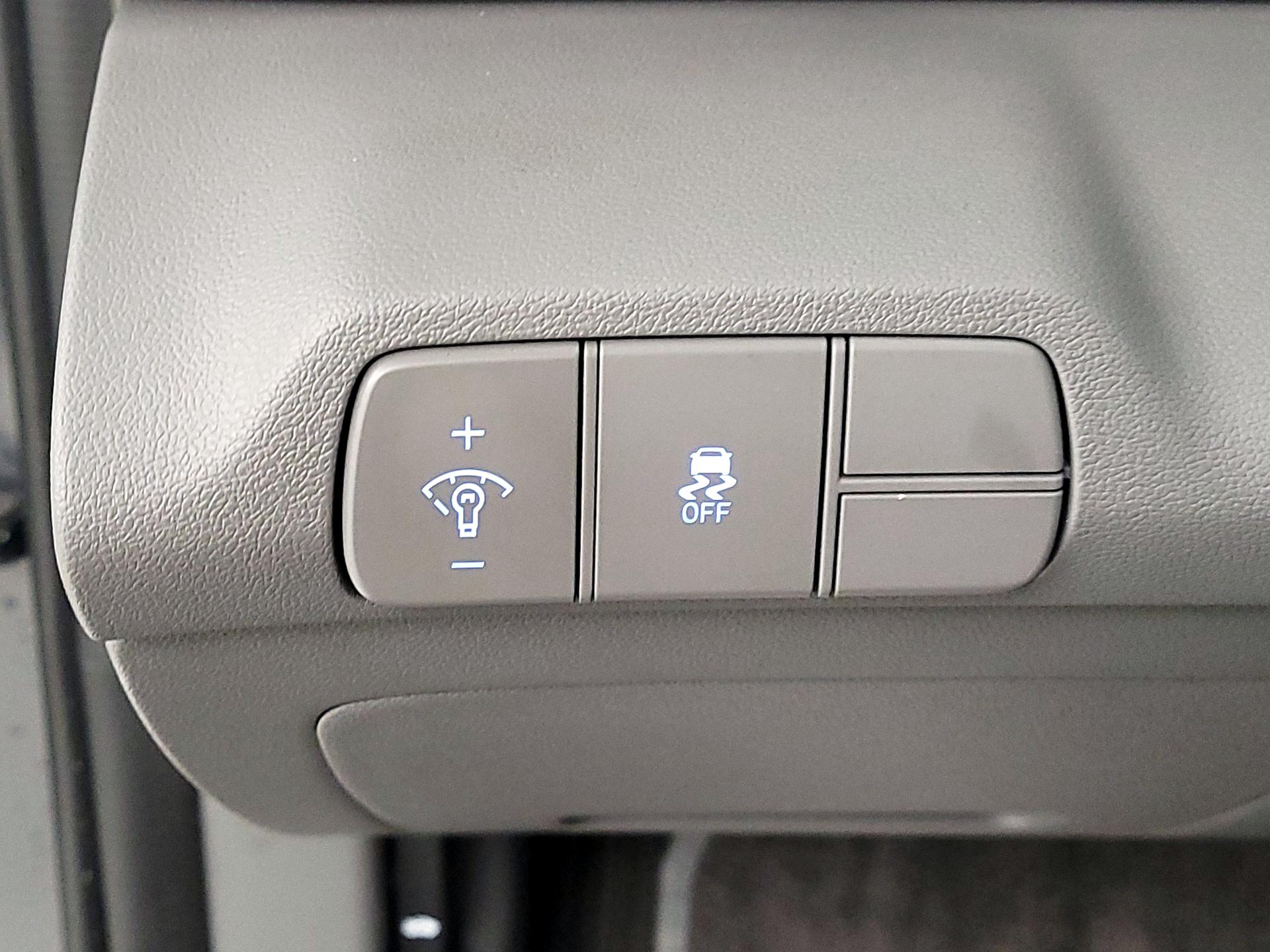 Thumbnail: 2025 Hyundai Elantra - 13