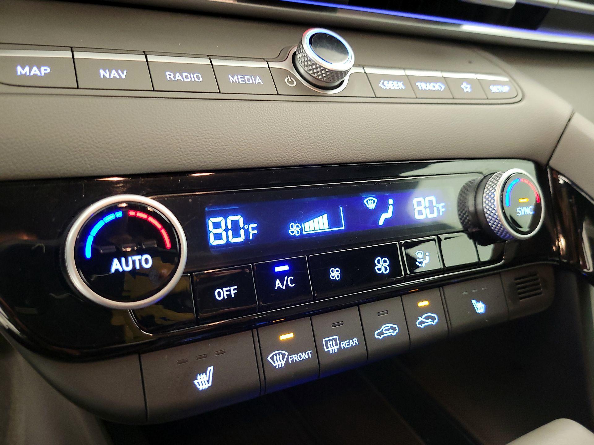 Thumbnail: 2025 Hyundai Elantra - 16