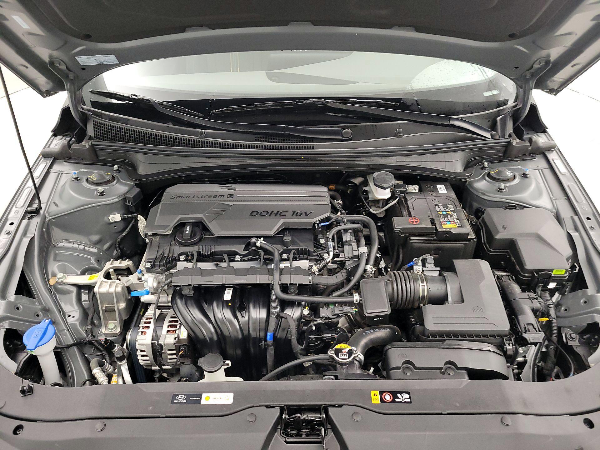 Thumbnail: 2025 Hyundai Elantra - 20