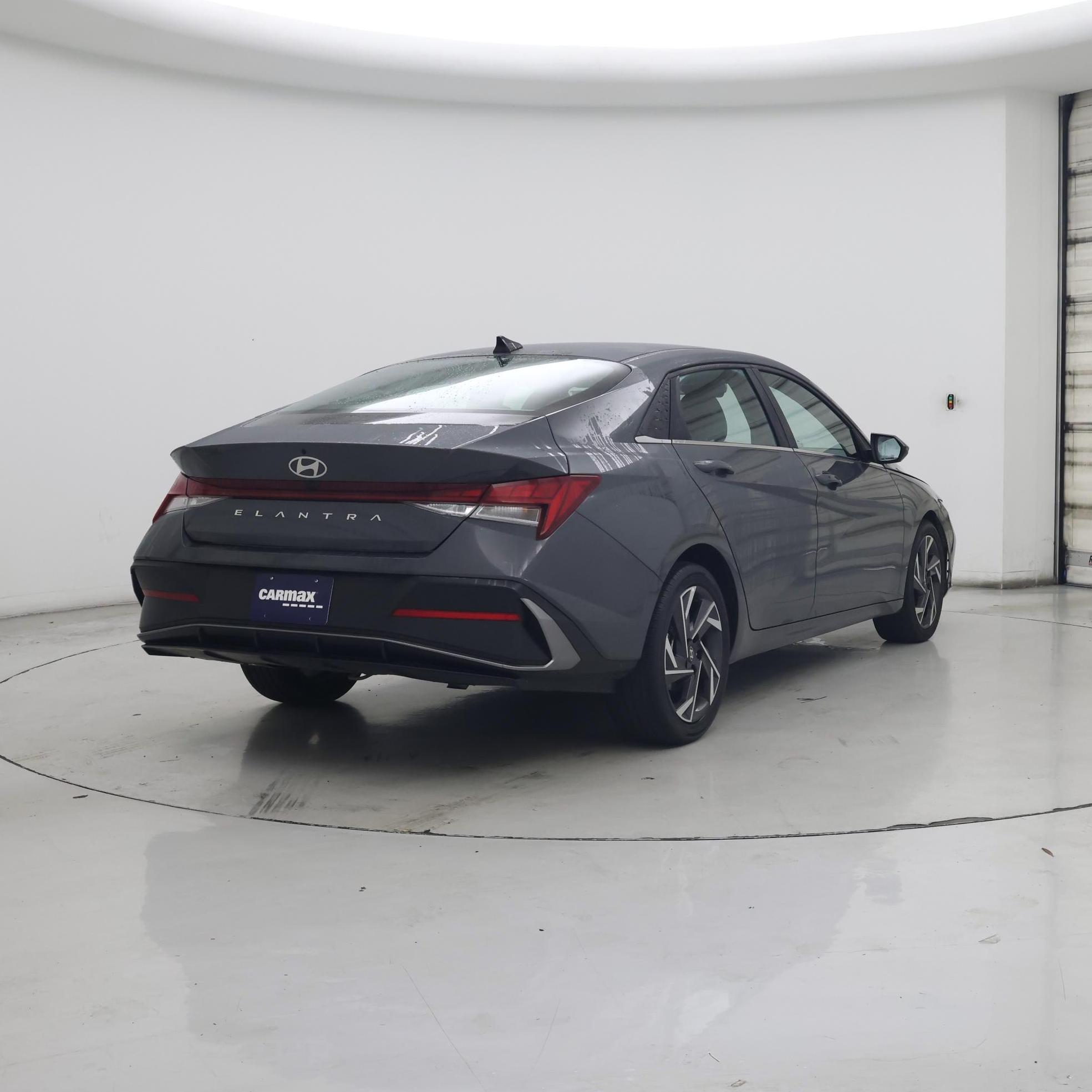 Thumbnail: 2025 Hyundai Elantra - 8